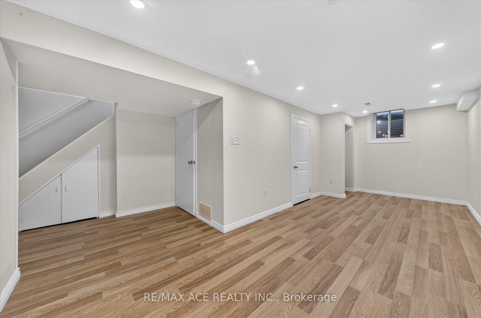 Photo 30 of 101 Greenfield Crescent, Whitby, Blue Grass Meadows — HOMEH
