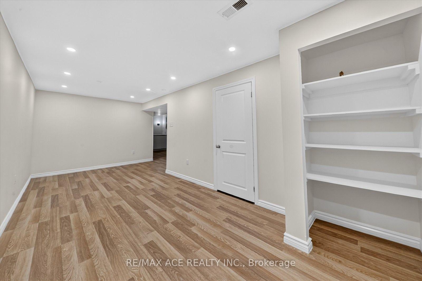 Photo 31 of 101 Greenfield Crescent, Whitby, Blue Grass Meadows — HOMEH