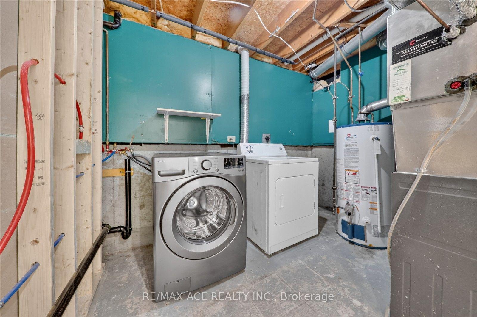 Photo 33 of 101 Greenfield Crescent, Whitby, Blue Grass Meadows — HOMEH