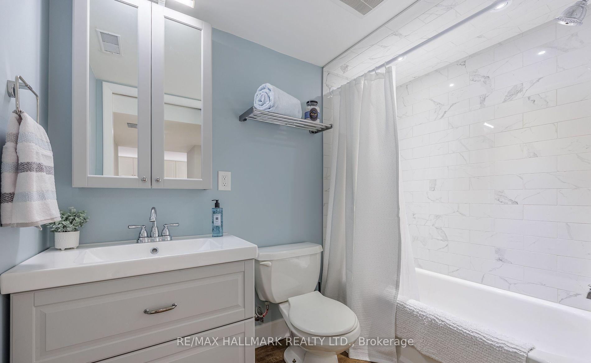 Photo 23 of 121 West 23rd Street, Hamilton, Westcliffe — HOMEH