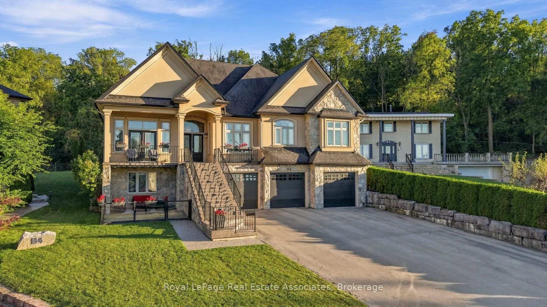 Photo 3 of 82 Margaret Avenue, Hamilton, Stoney Creek — HOMEH