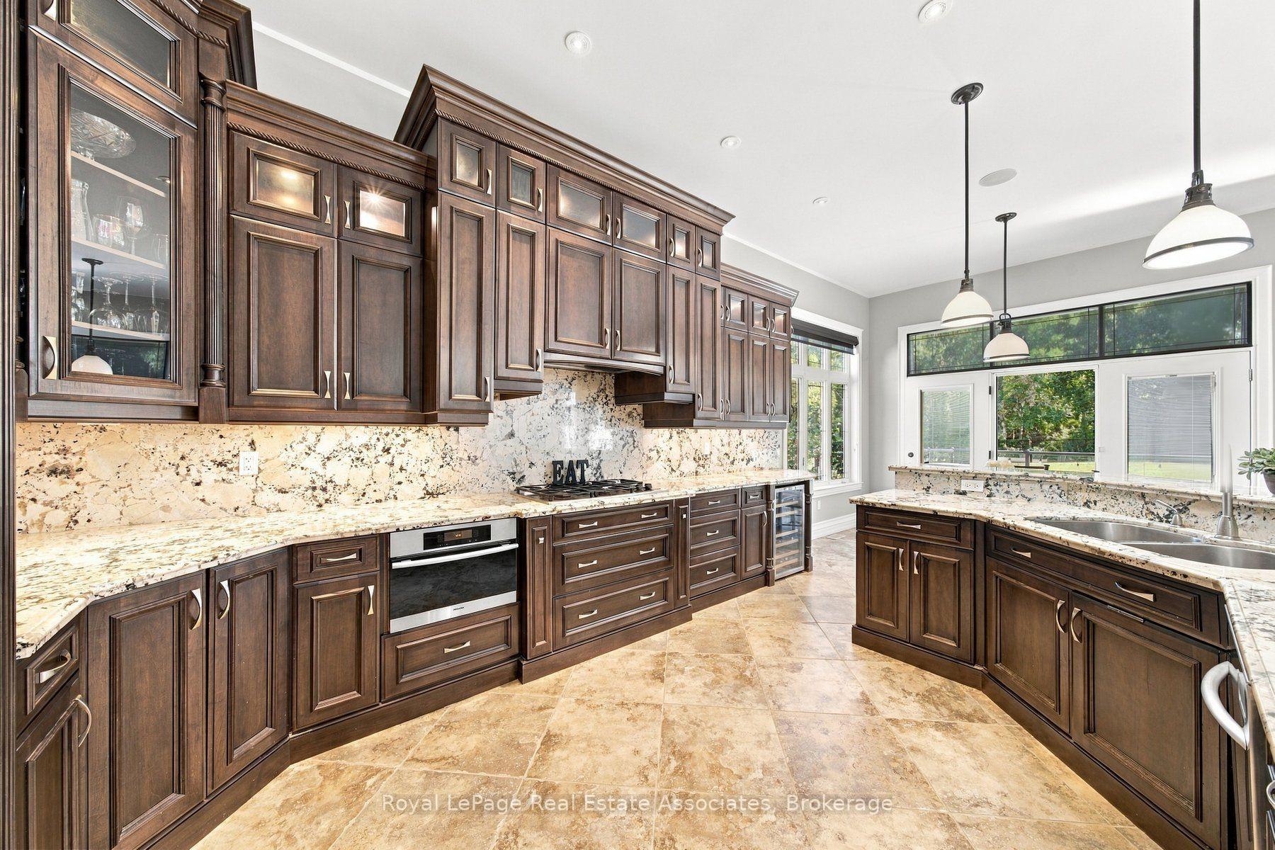 Photo 12 of 82 Margaret Avenue, Hamilton, Stoney Creek — HOMEH