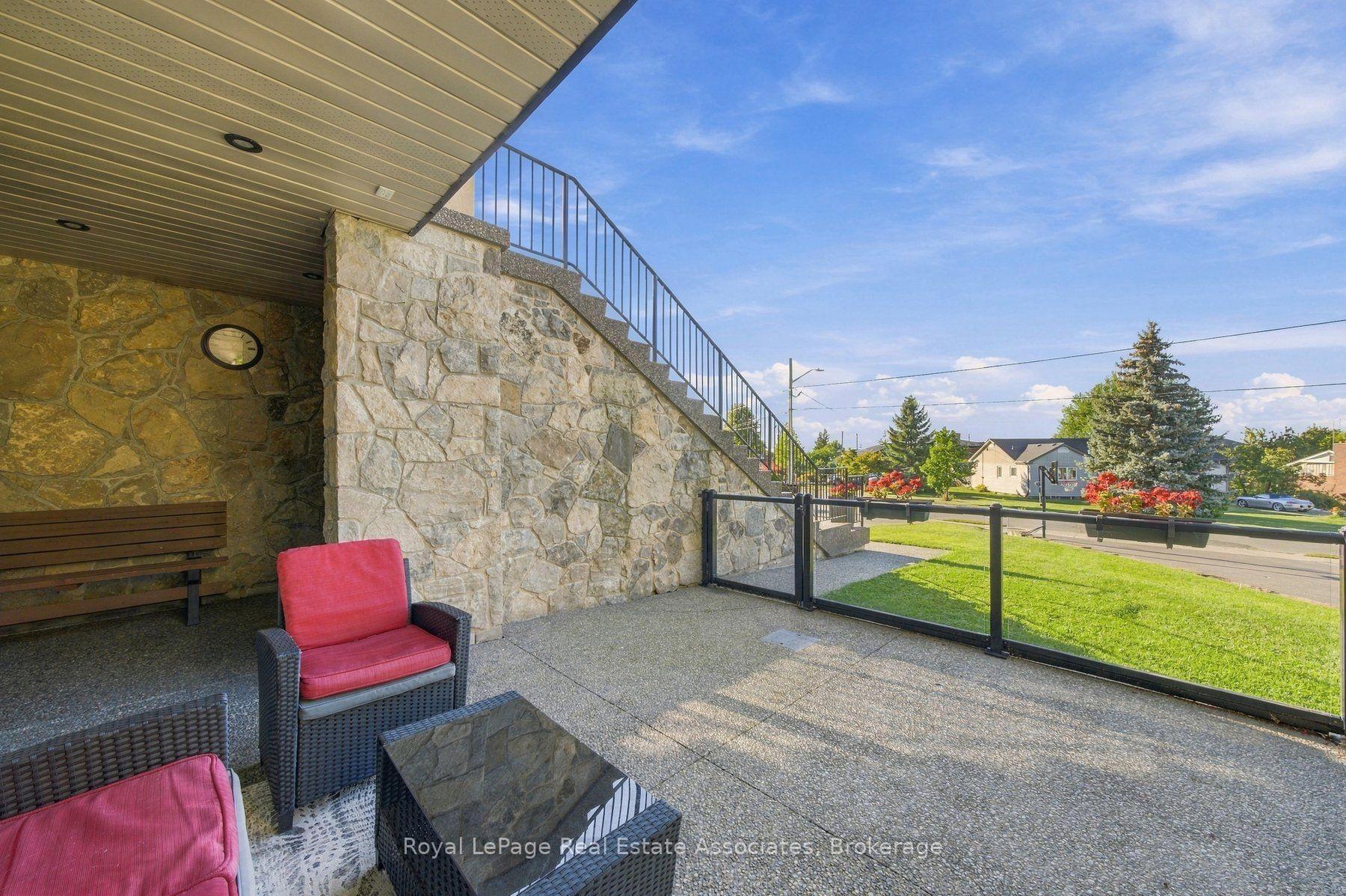 Photo 42 of 82 Margaret Avenue, Hamilton, Stoney Creek — HOMEH