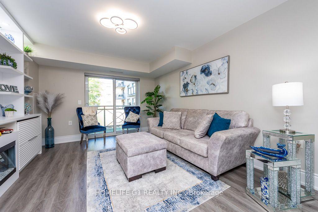 Photo 5 of Unit 303, 2500 Rutherford Road, Vaughan, Maple — HOMEH