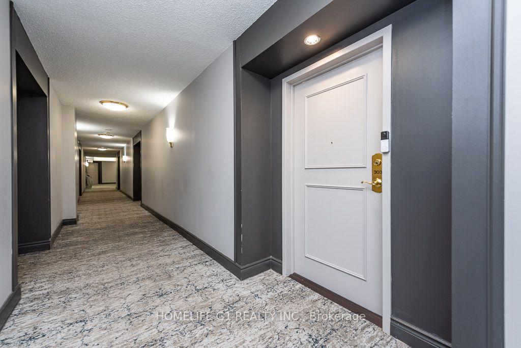 Photo 17 of Unit 303, 2500 Rutherford Road, Vaughan, Maple — HOMEH