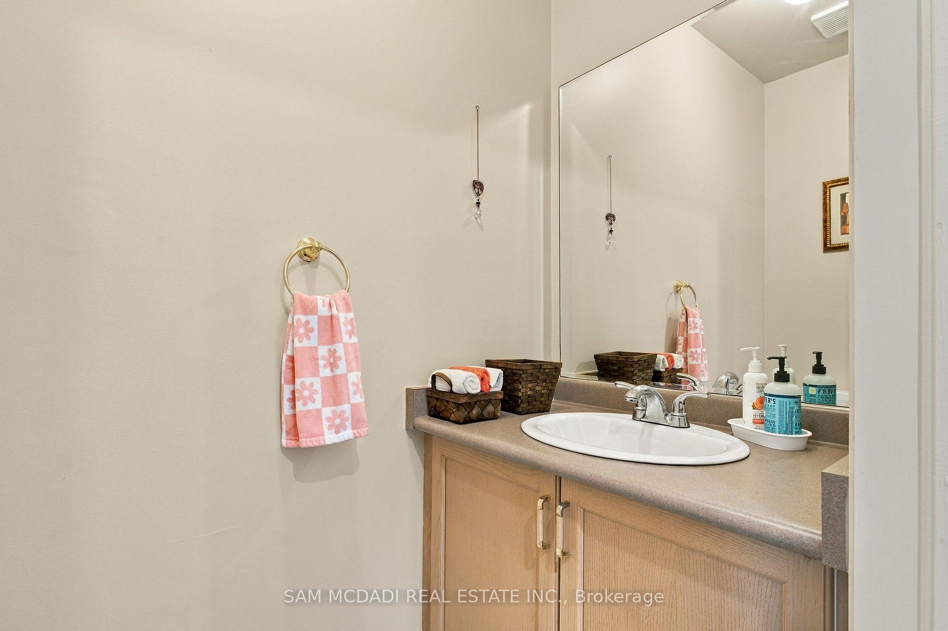 Photo 10 of 2148 Nightstar Drive, Oakville, Westmount — HOMEH