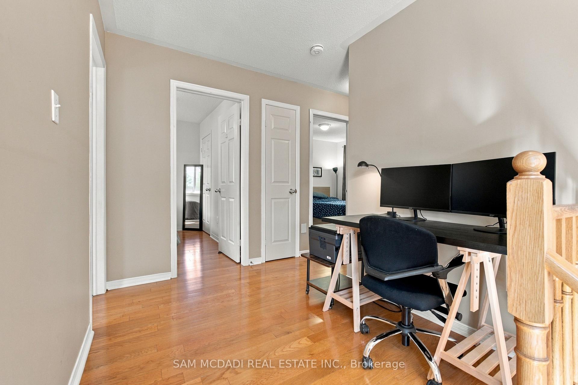 Photo 12 of 2148 Nightstar Drive, Oakville, Westmount — HOMEH
