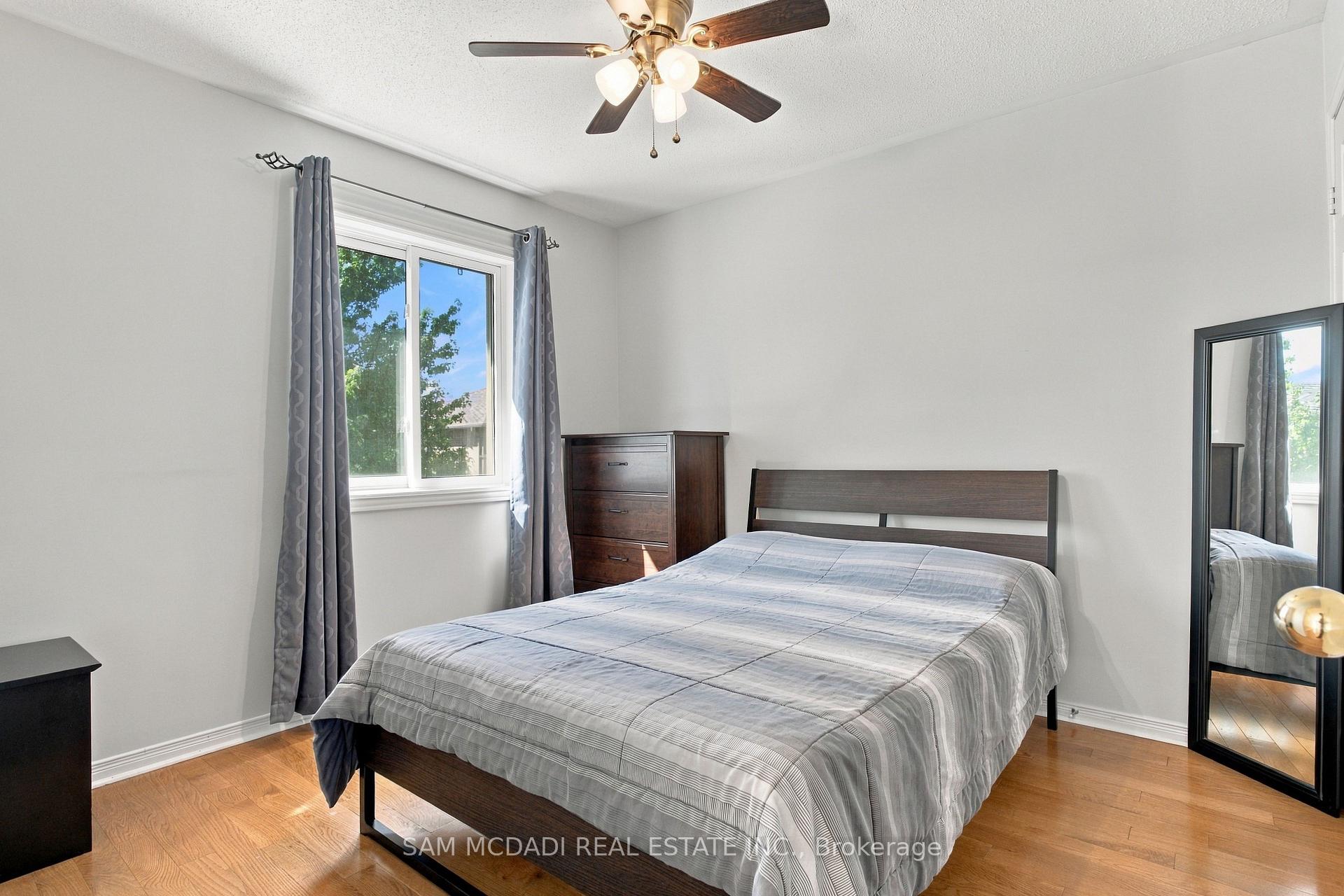 Photo 18 of 2148 Nightstar Drive, Oakville, Westmount — HOMEH