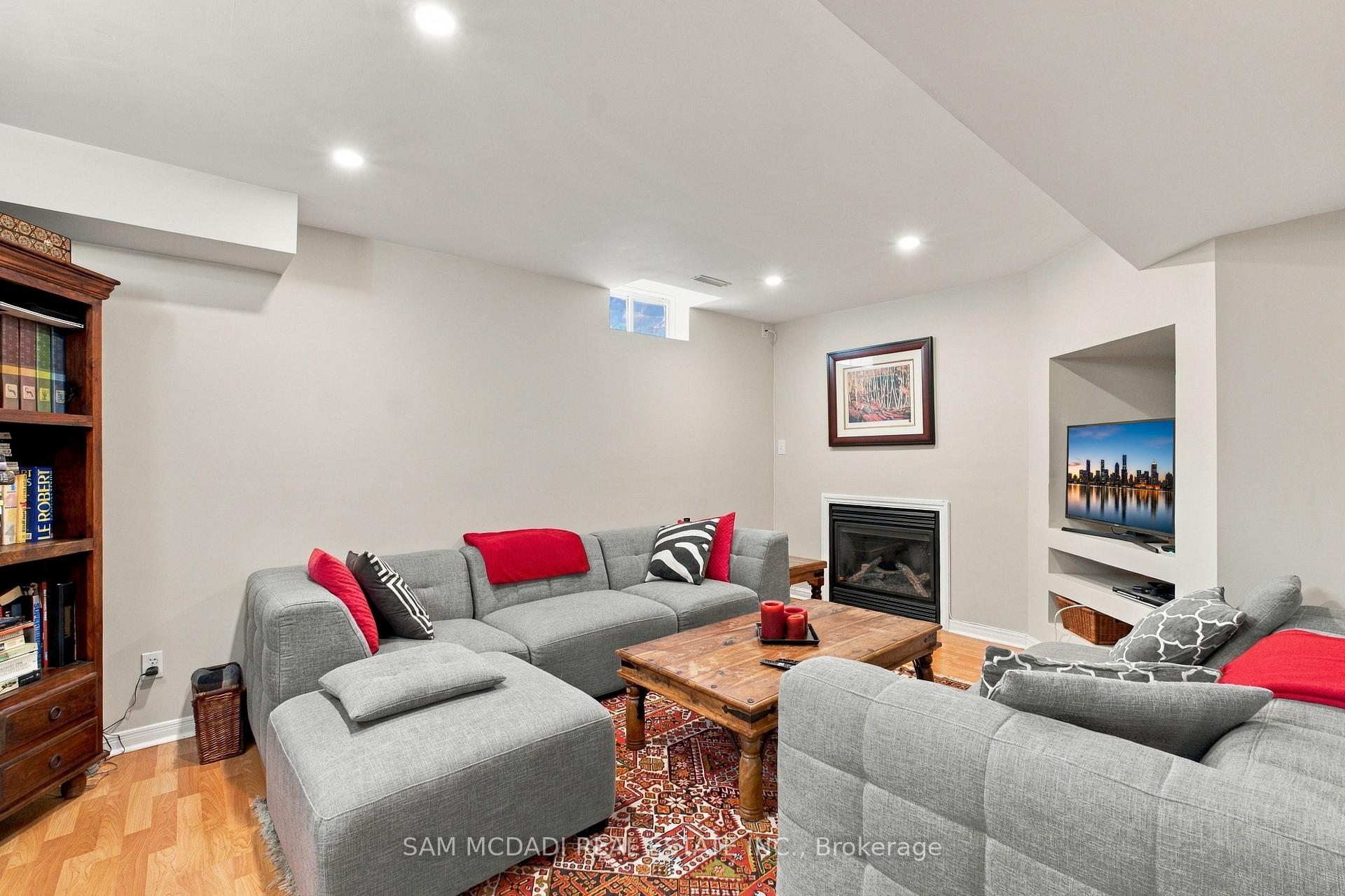 Photo 26 of 2148 Nightstar Drive, Oakville, Westmount — HOMEH