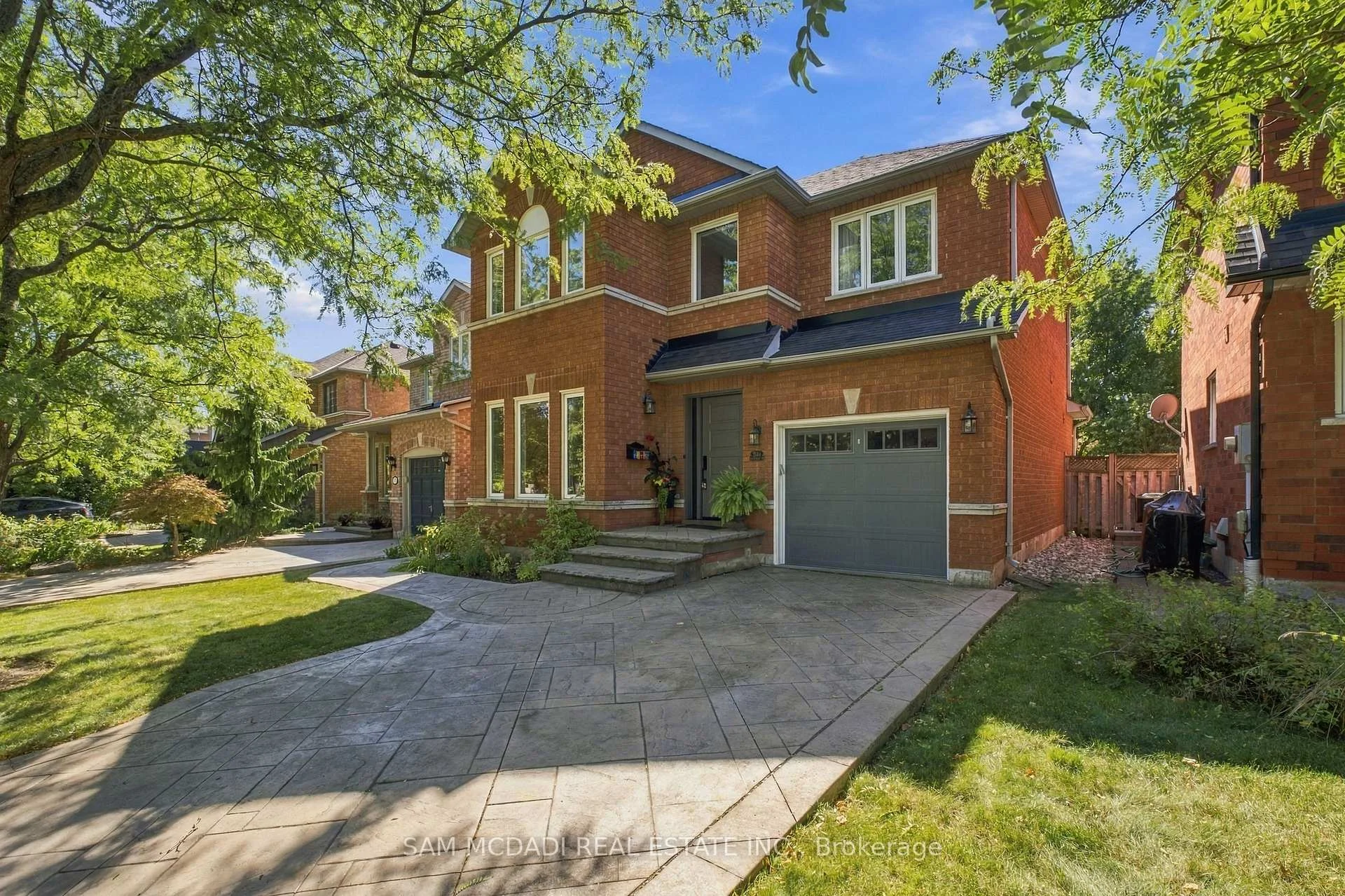 Photo 3 of 2148 Nightstar Drive, Oakville, Westmount — HOMEH