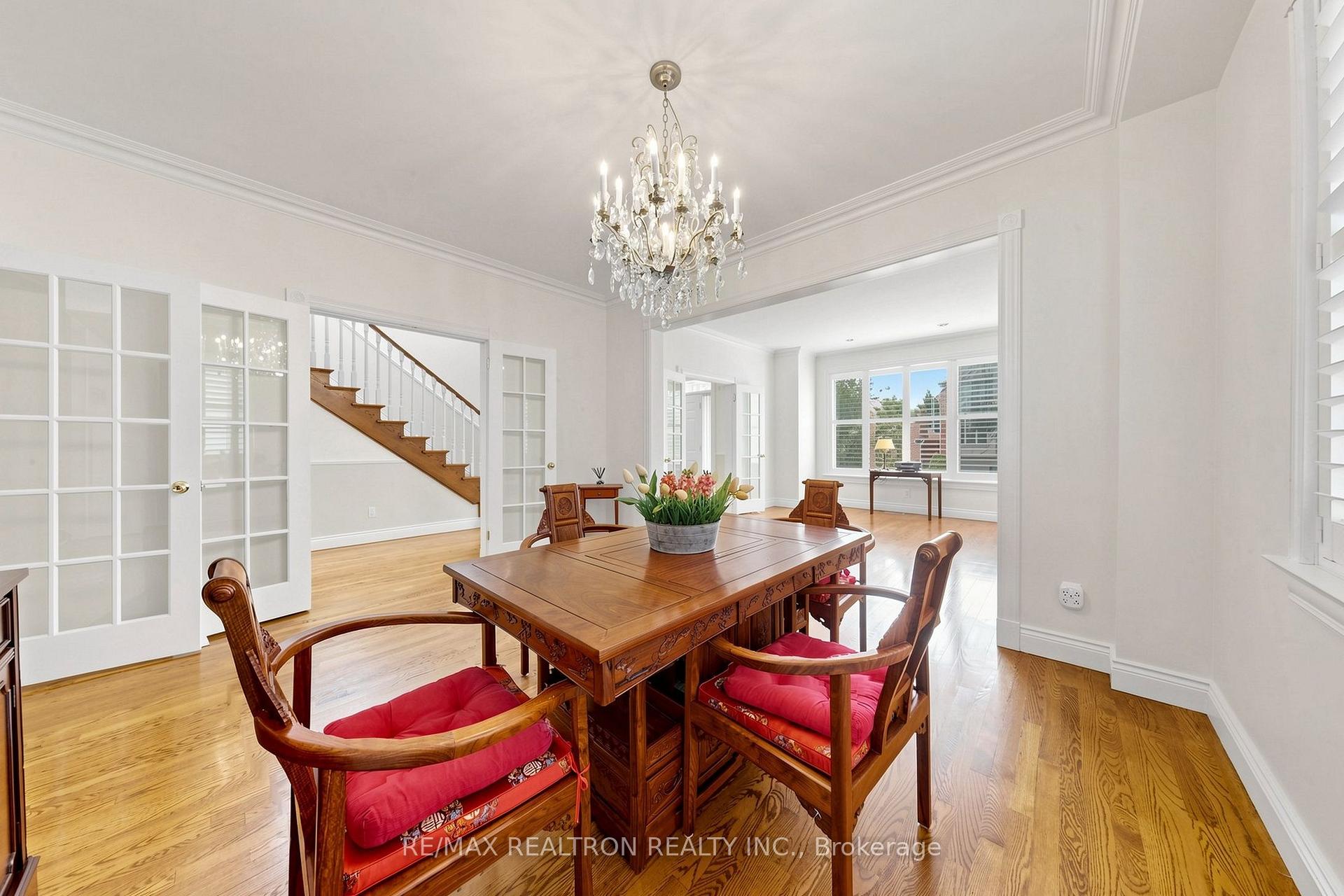 Photo 12 of 352 Deloraine Avenue, Toronto, Bedford Park-Nortown — HOMEH