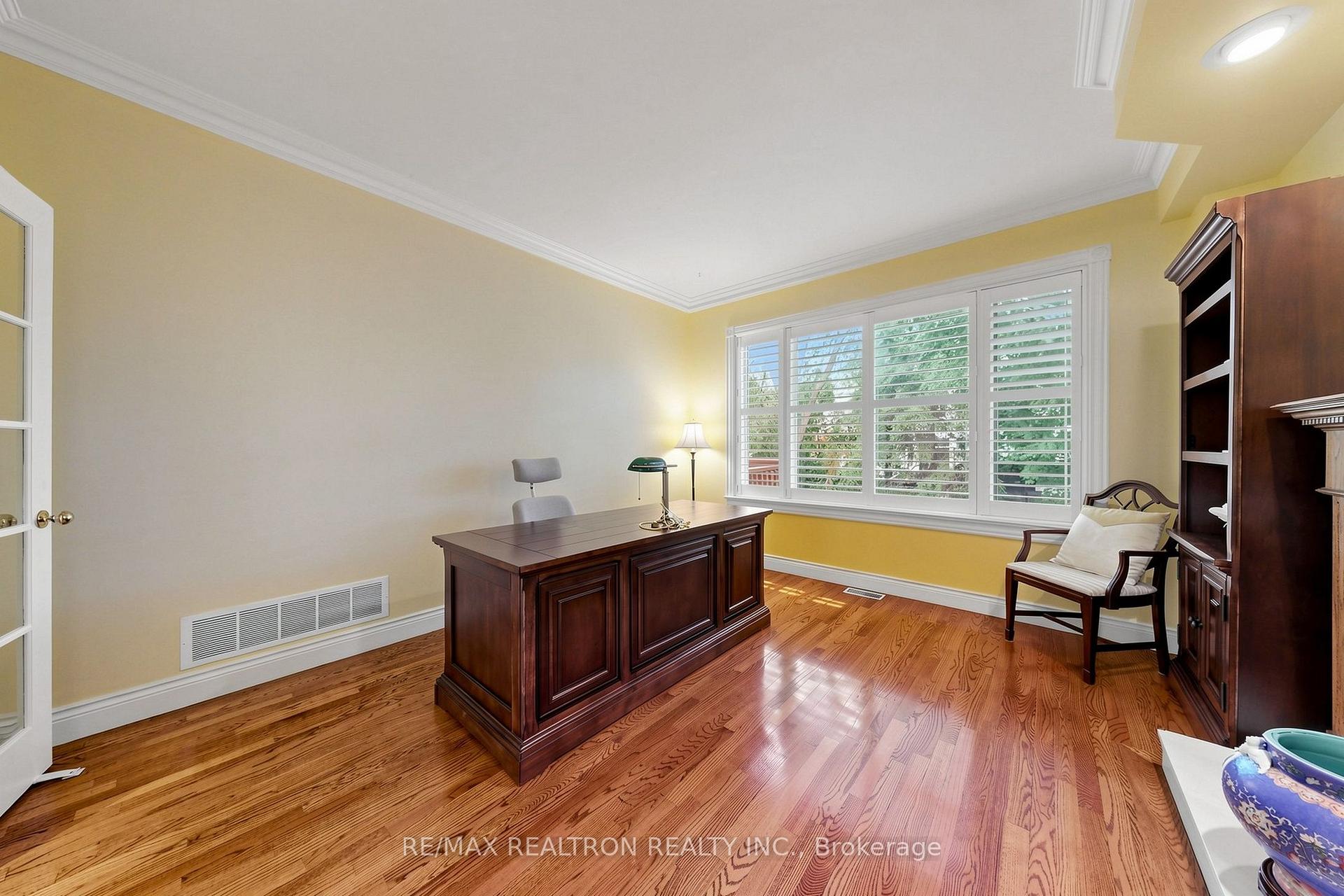 Photo 16 of 352 Deloraine Avenue, Toronto, Bedford Park-Nortown — HOMEH
