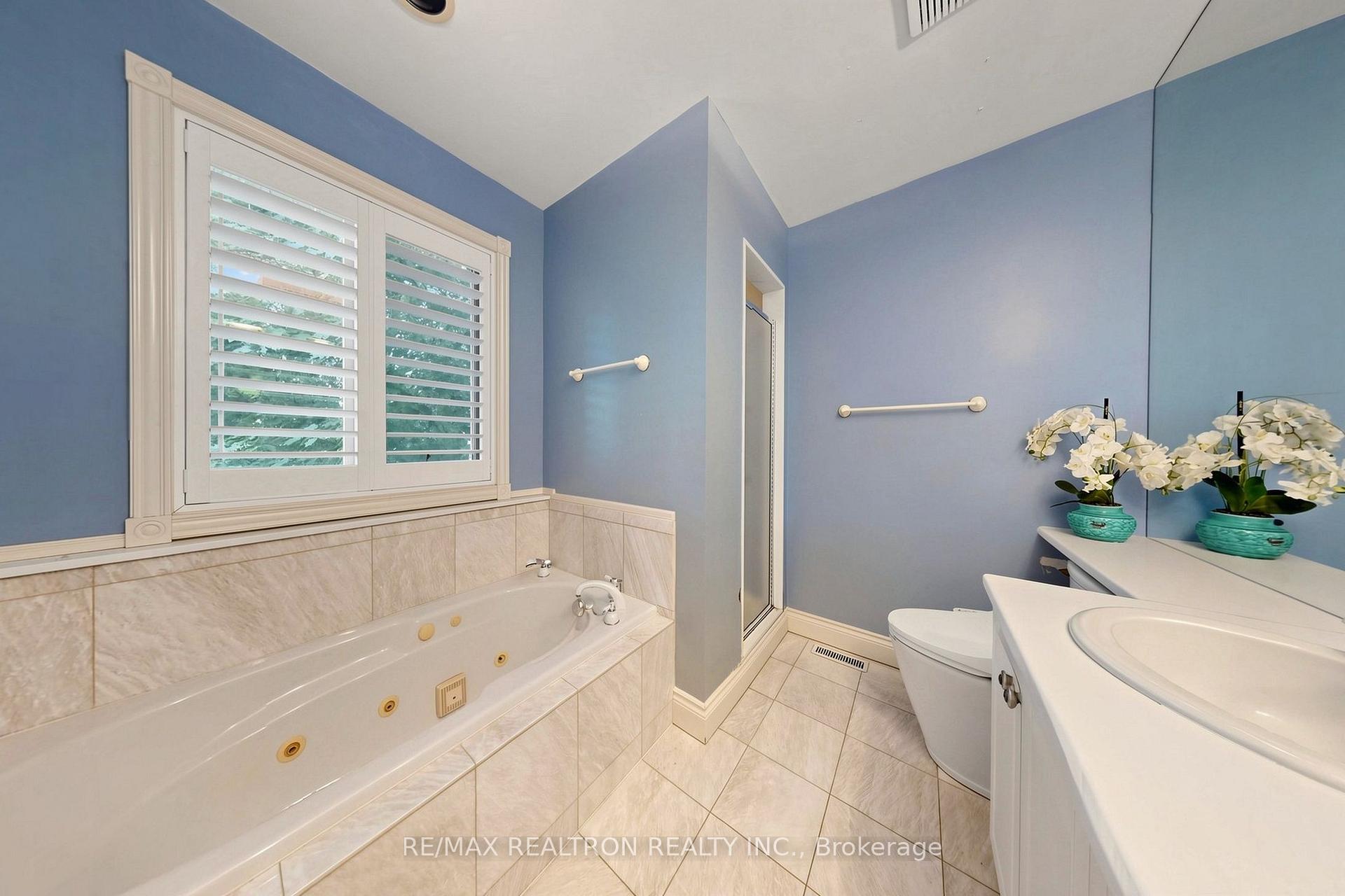 Photo 22 of 352 Deloraine Avenue, Toronto, Bedford Park-Nortown — HOMEH