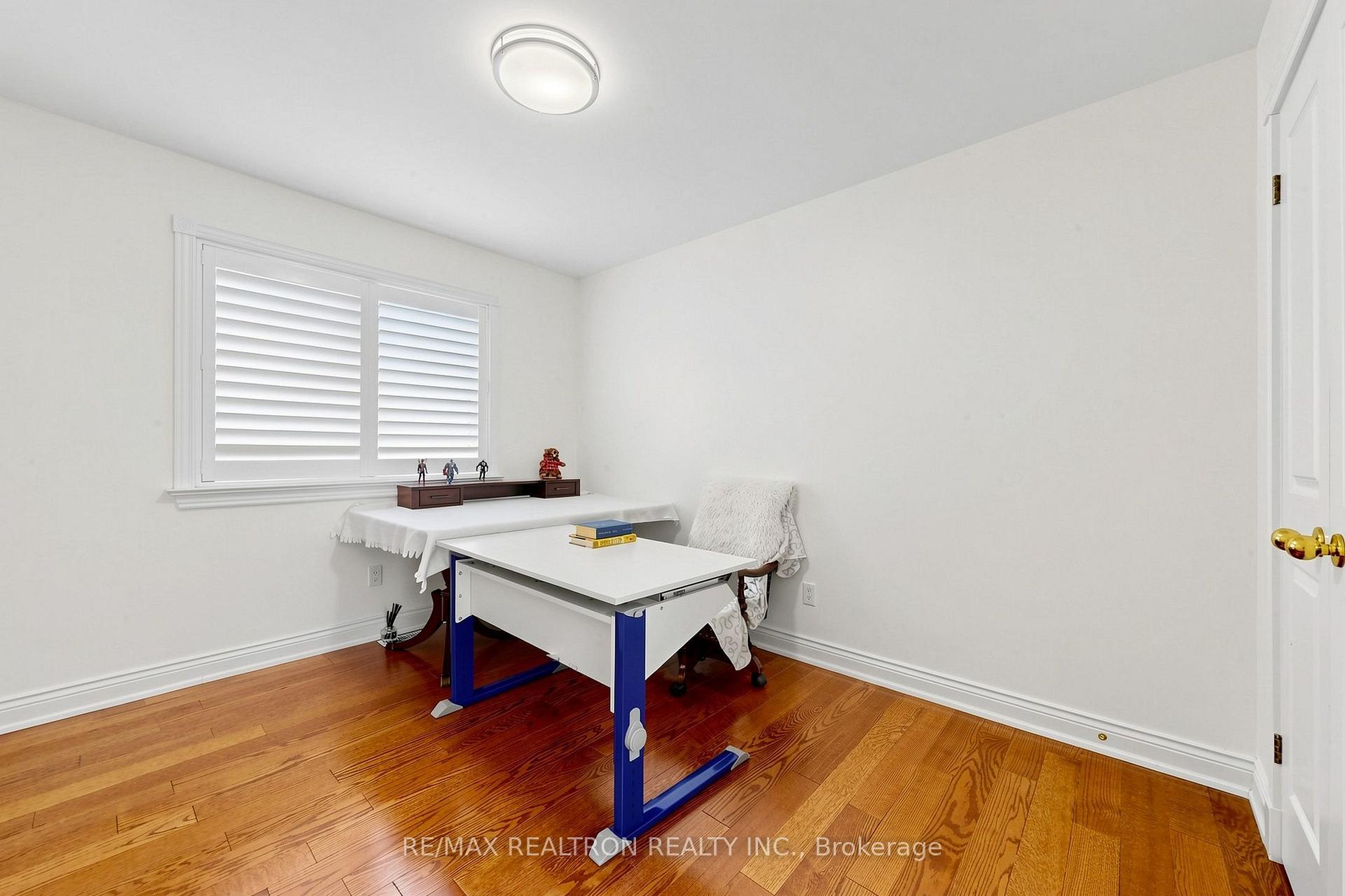 Photo 24 of 352 Deloraine Avenue, Toronto, Bedford Park-Nortown — HOMEH