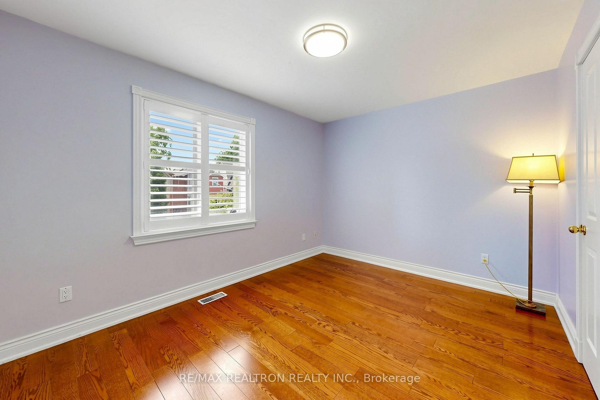Photo 27 of 352 Deloraine Avenue, Toronto, Bedford Park-Nortown — HOMEH