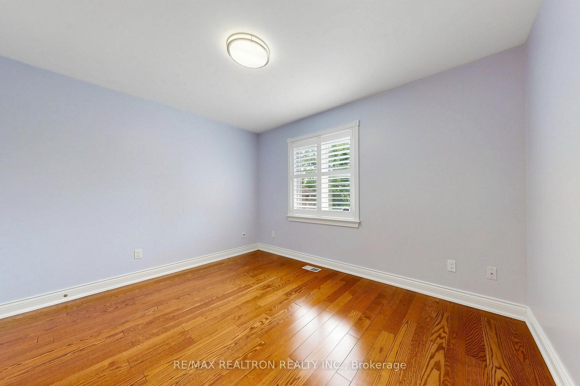Photo 29 of 352 Deloraine Avenue, Toronto, Bedford Park-Nortown — HOMEH