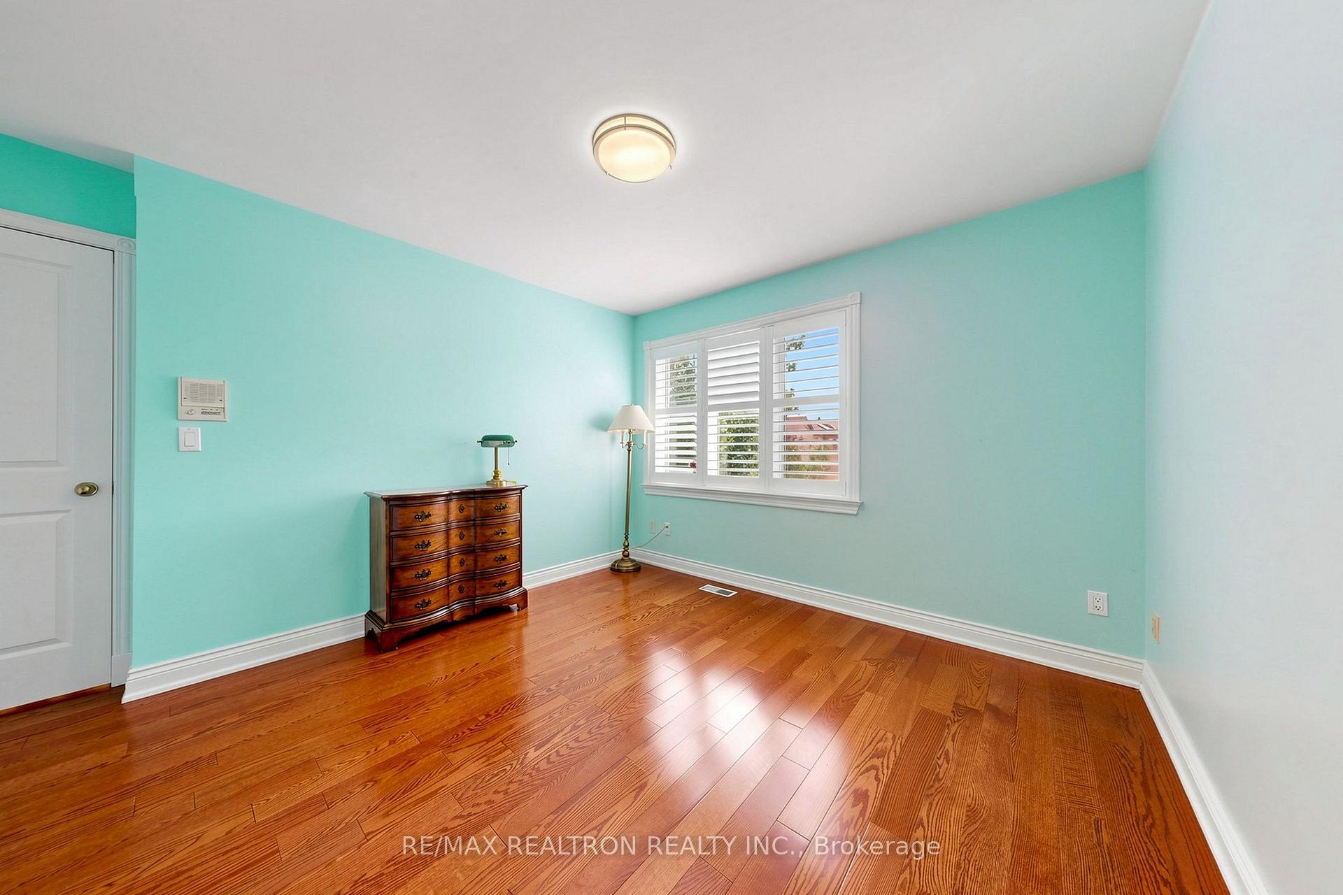 Photo 31 of 352 Deloraine Avenue, Toronto, Bedford Park-Nortown — HOMEH