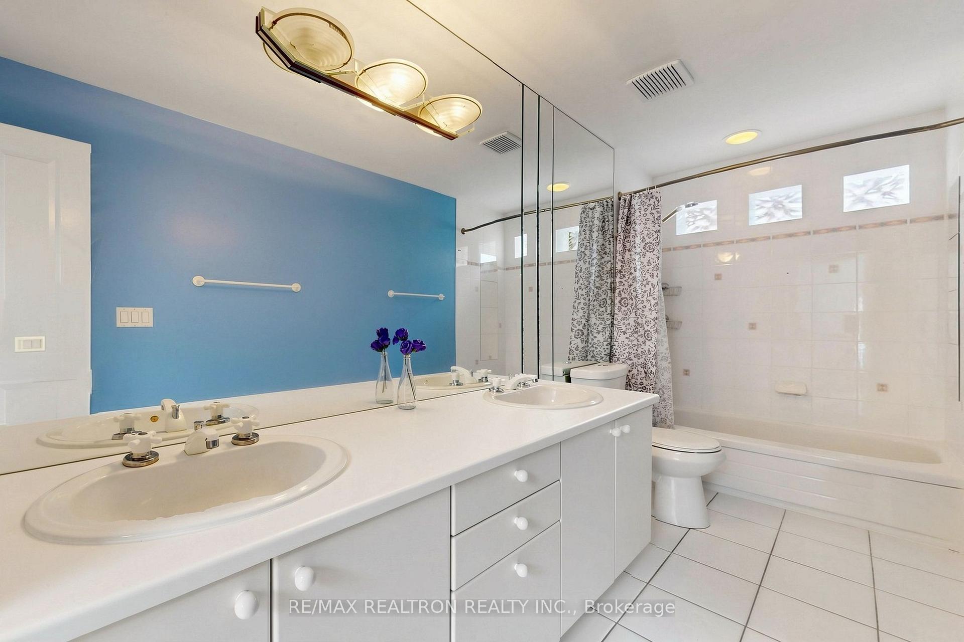 Photo 33 of 352 Deloraine Avenue, Toronto, Bedford Park-Nortown — HOMEH