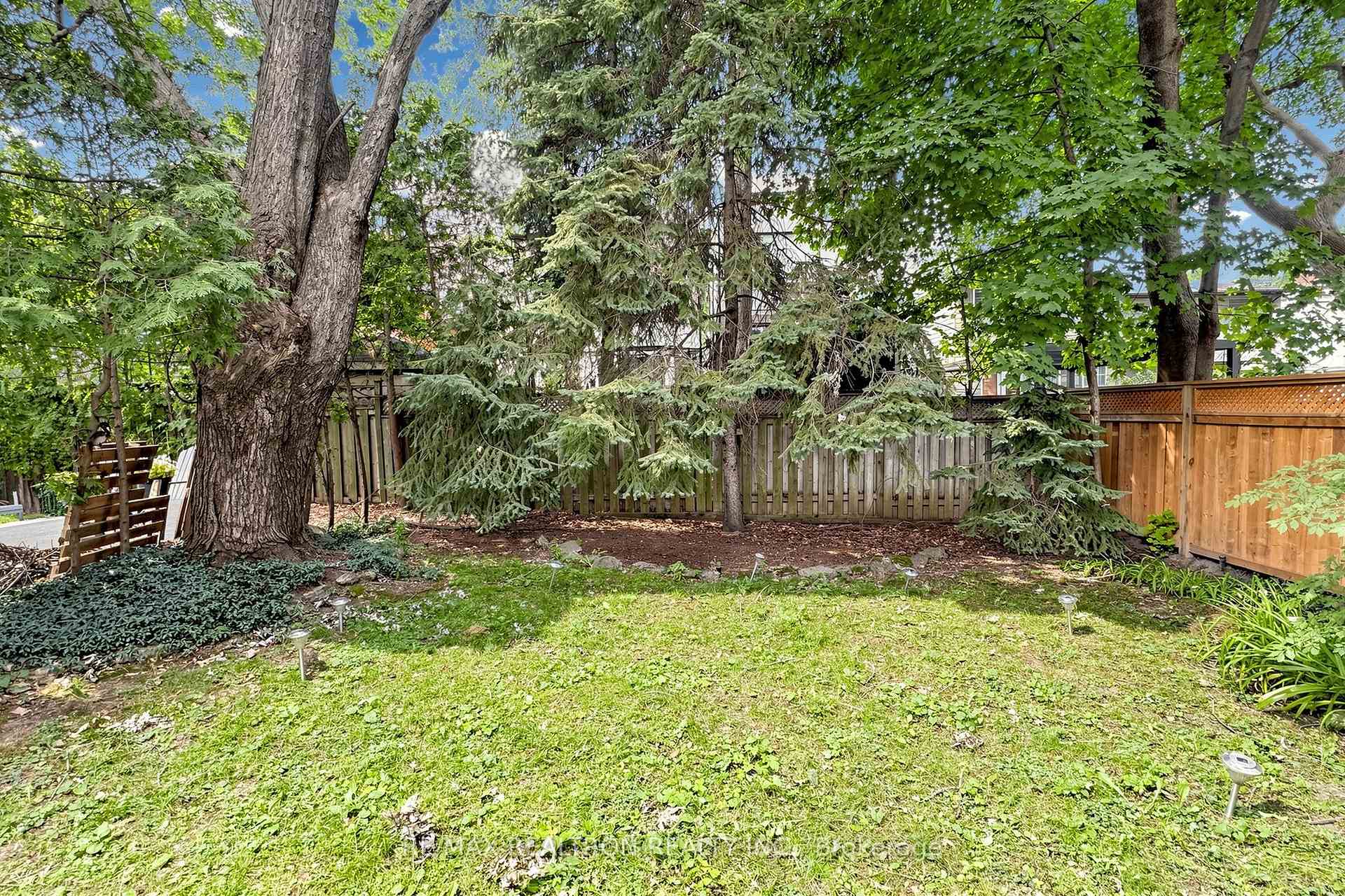 Photo 45 of 352 Deloraine Avenue, Toronto, Bedford Park-Nortown — HOMEH