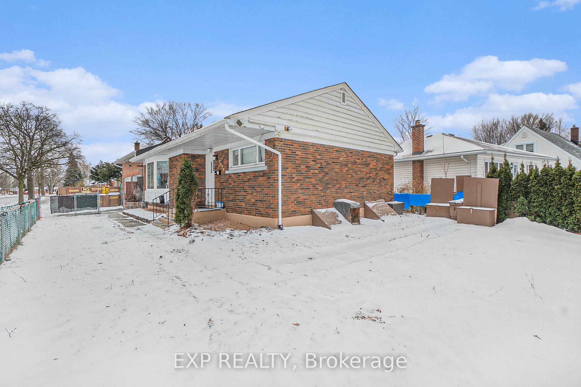 Photo 3 of 2024 Othello Avenue, Ottawa, Elmvale Acres/Urbandale — HOMEH