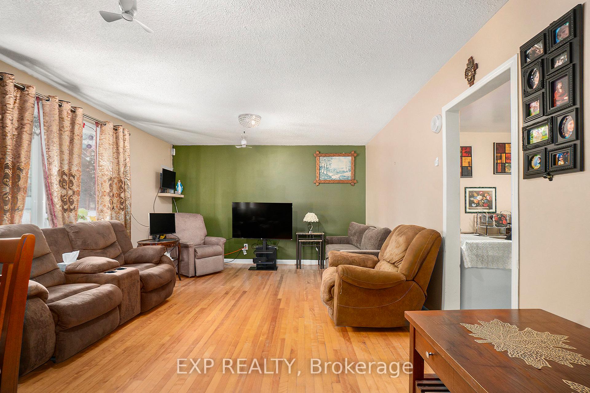 Photo 6 of 2024 Othello Avenue, Ottawa, Elmvale Acres/Urbandale — HOMEH
