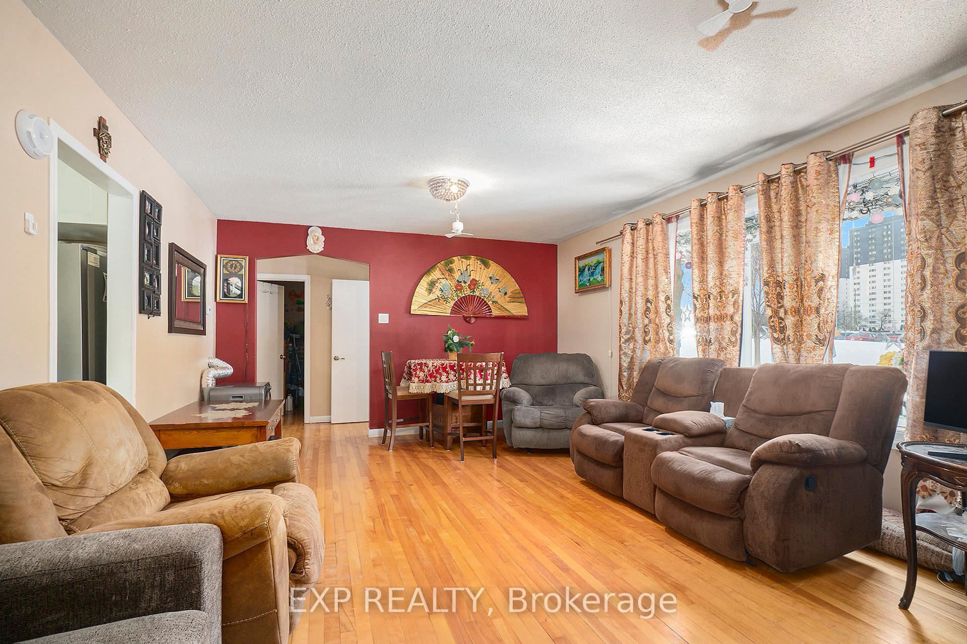 Photo 7 of 2024 Othello Avenue, Ottawa, Elmvale Acres/Urbandale — HOMEH