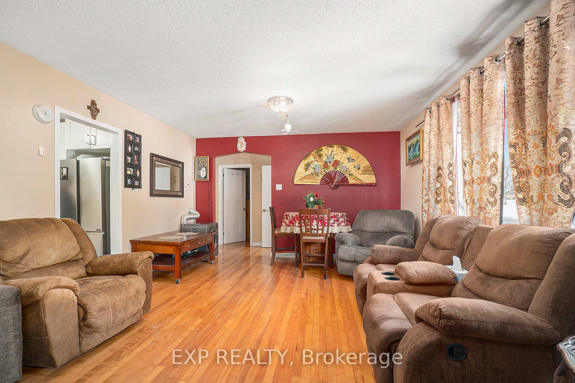 Photo 8 of 2024 Othello Avenue, Ottawa, Elmvale Acres/Urbandale — HOMEH