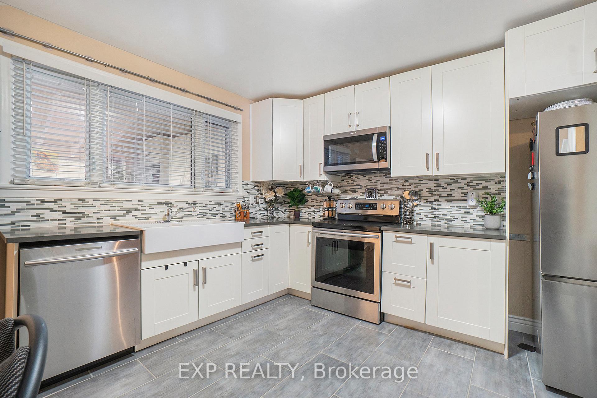Photo 11 of 2024 Othello Avenue, Ottawa, Elmvale Acres/Urbandale — HOMEH