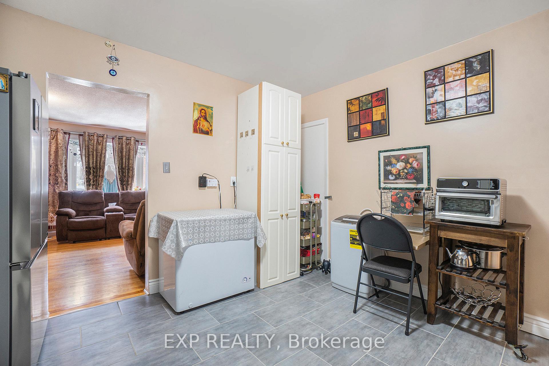 Photo 13 of 2024 Othello Avenue, Ottawa, Elmvale Acres/Urbandale — HOMEH