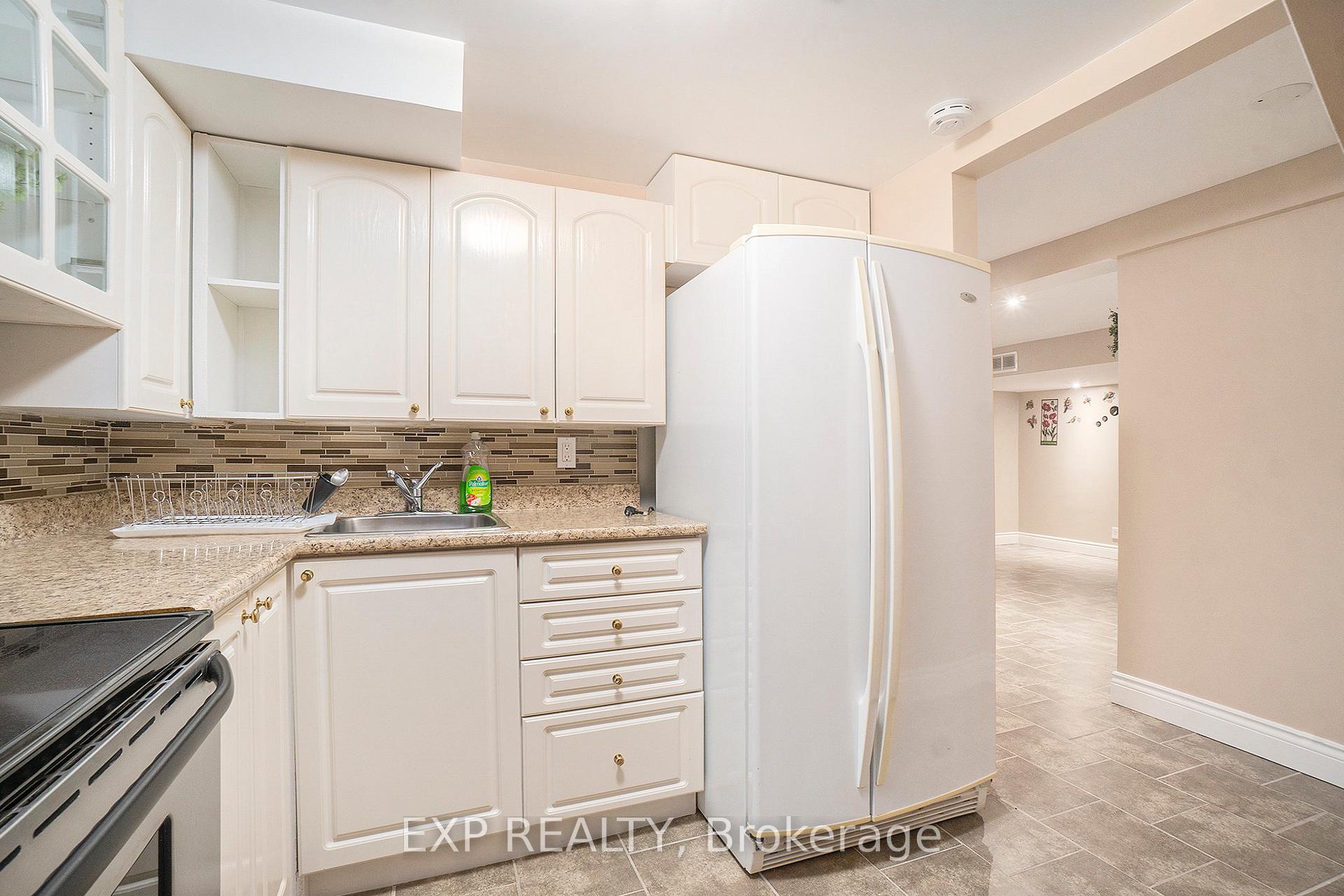 Photo 18 of 2024 Othello Avenue, Ottawa, Elmvale Acres/Urbandale — HOMEH