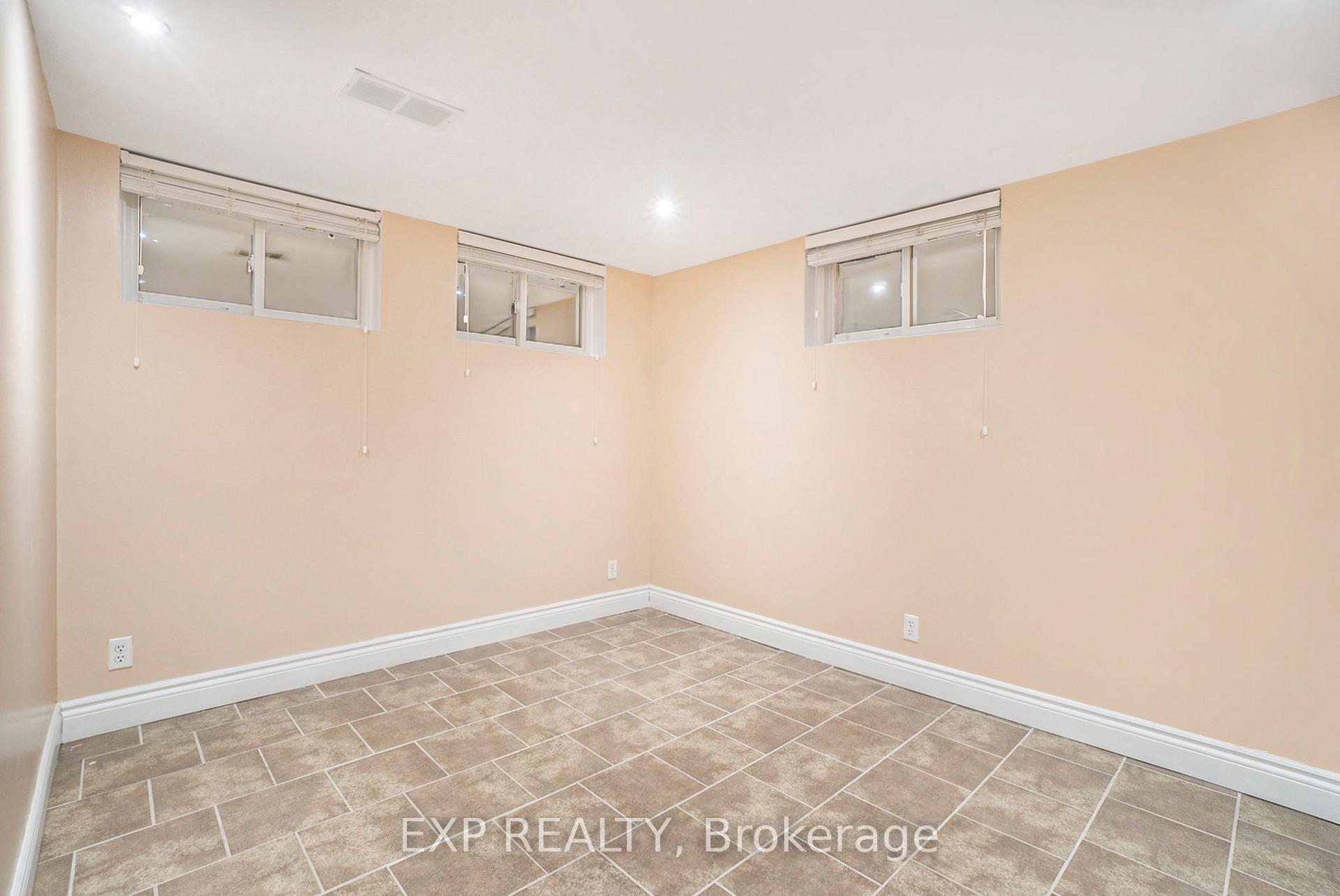 Photo 21 of 2024 Othello Avenue, Ottawa, Elmvale Acres/Urbandale — HOMEH