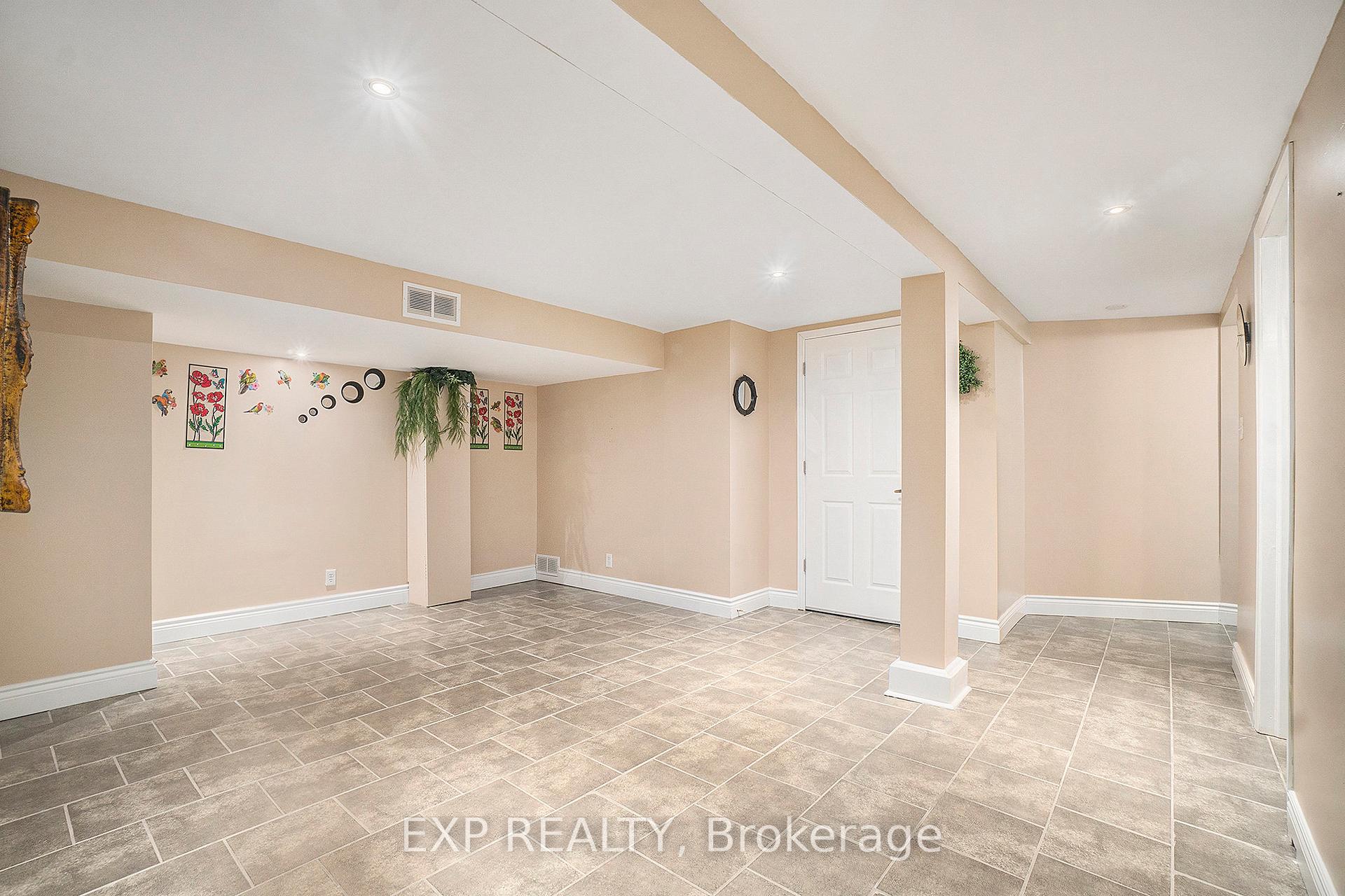 Photo 24 of 2024 Othello Avenue, Ottawa, Elmvale Acres/Urbandale — HOMEH