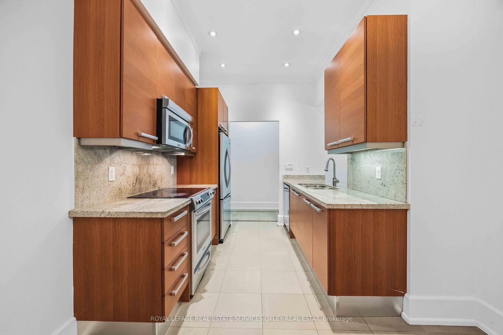 Photo 10 of Unit 101C, 662 Shepppard Avenue E, North York, Bayview Village — HOMEH