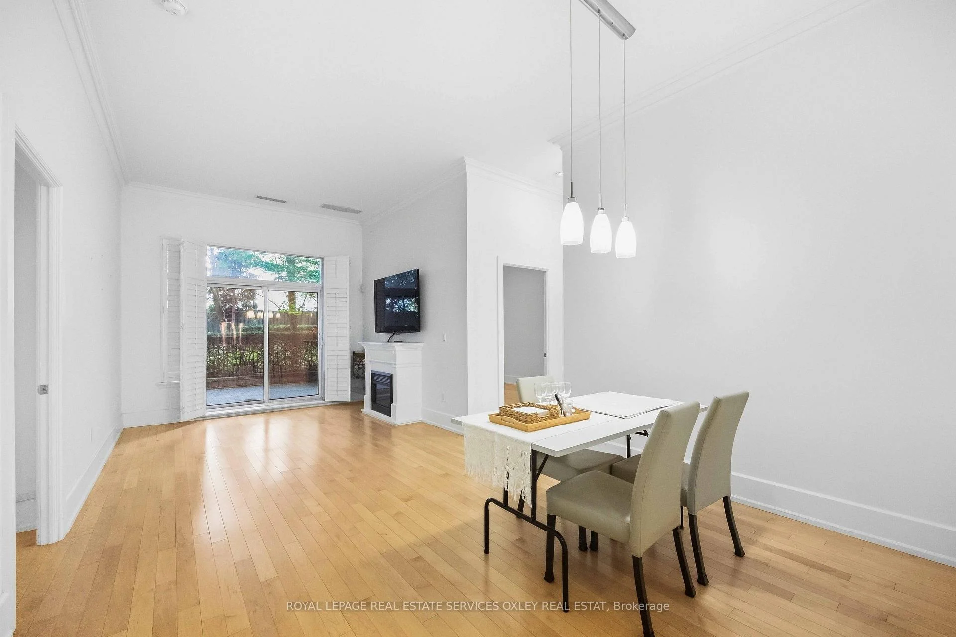 Photo 15 of Unit 101C, 662 Shepppard Avenue E, North York, Bayview Village — HOMEH