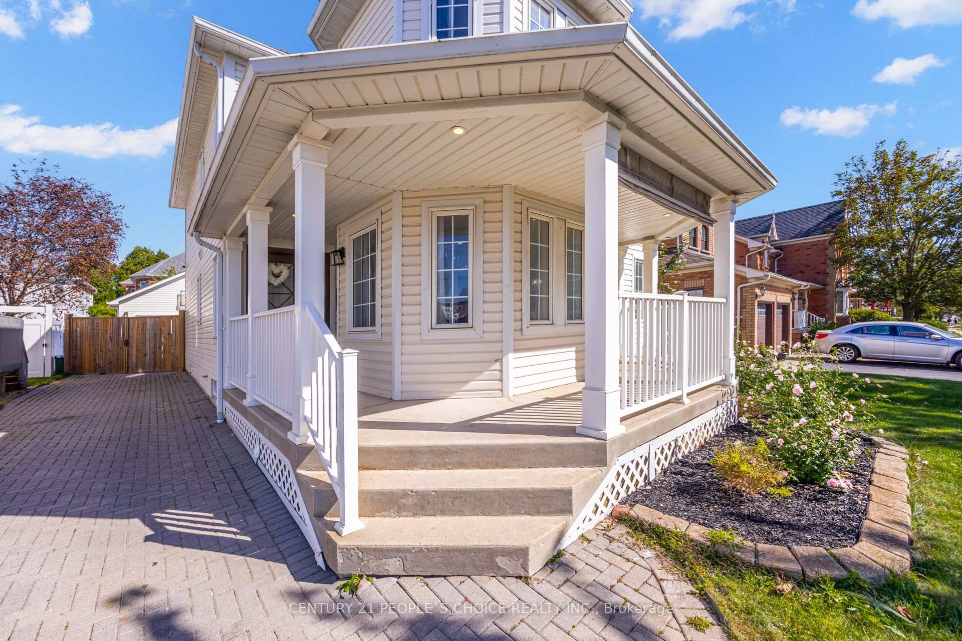 Photo 3 of 153 Watford Street, Whitby, Brooklin — HOMEH