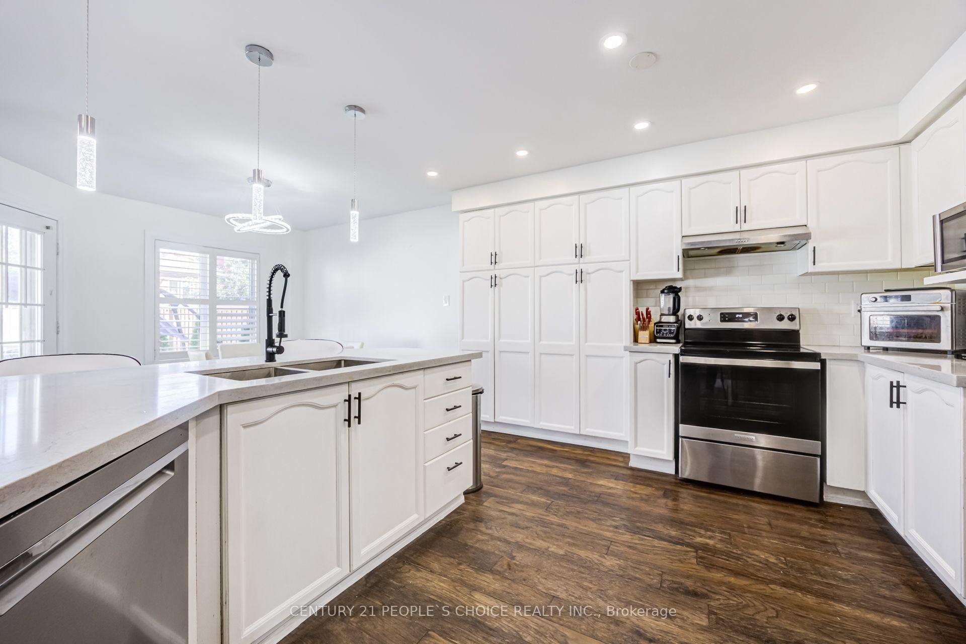 Photo 16 of 153 Watford Street, Whitby, Brooklin — HOMEH
