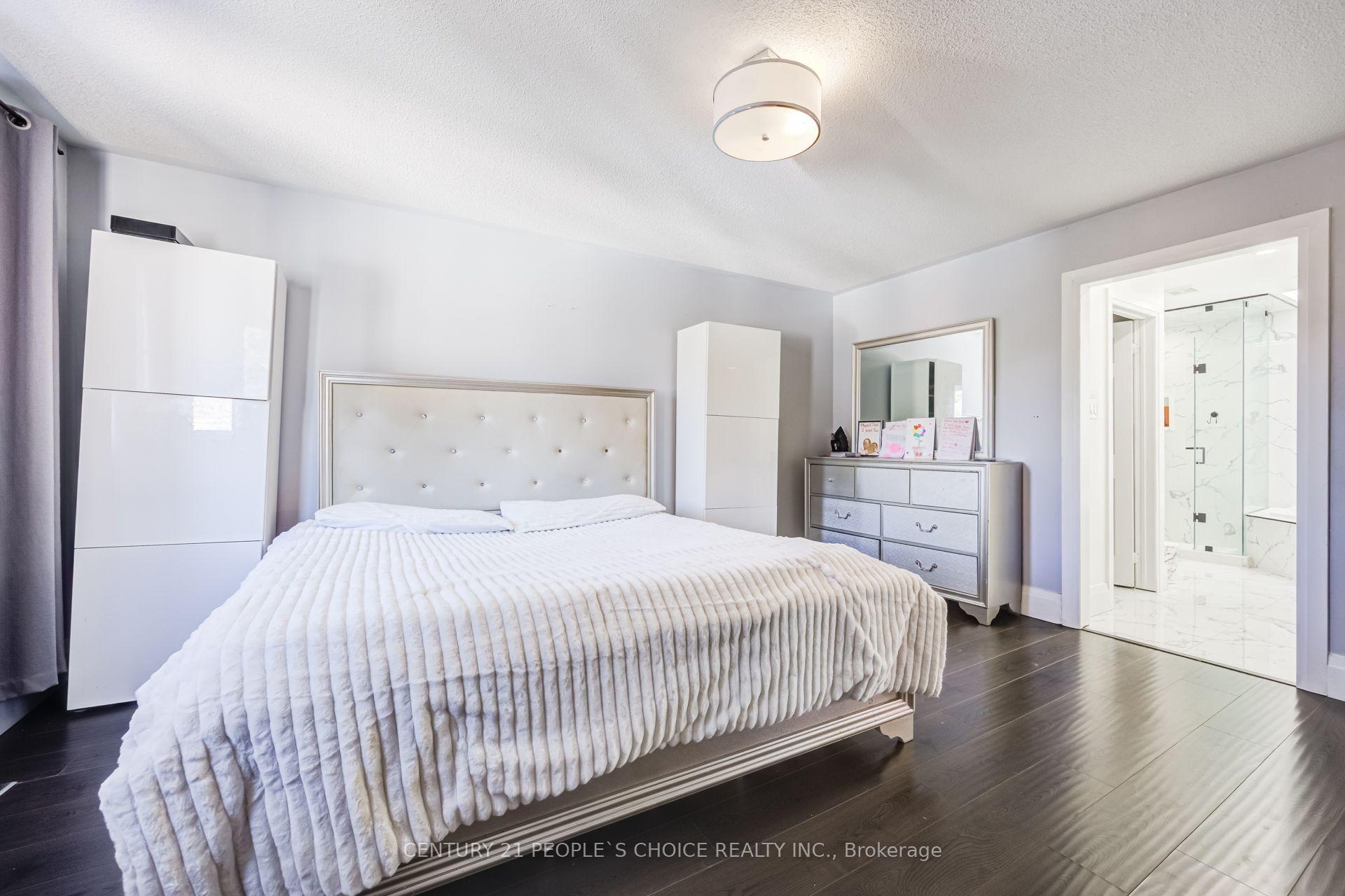 Photo 24 of 153 Watford Street, Whitby, Brooklin — HOMEH