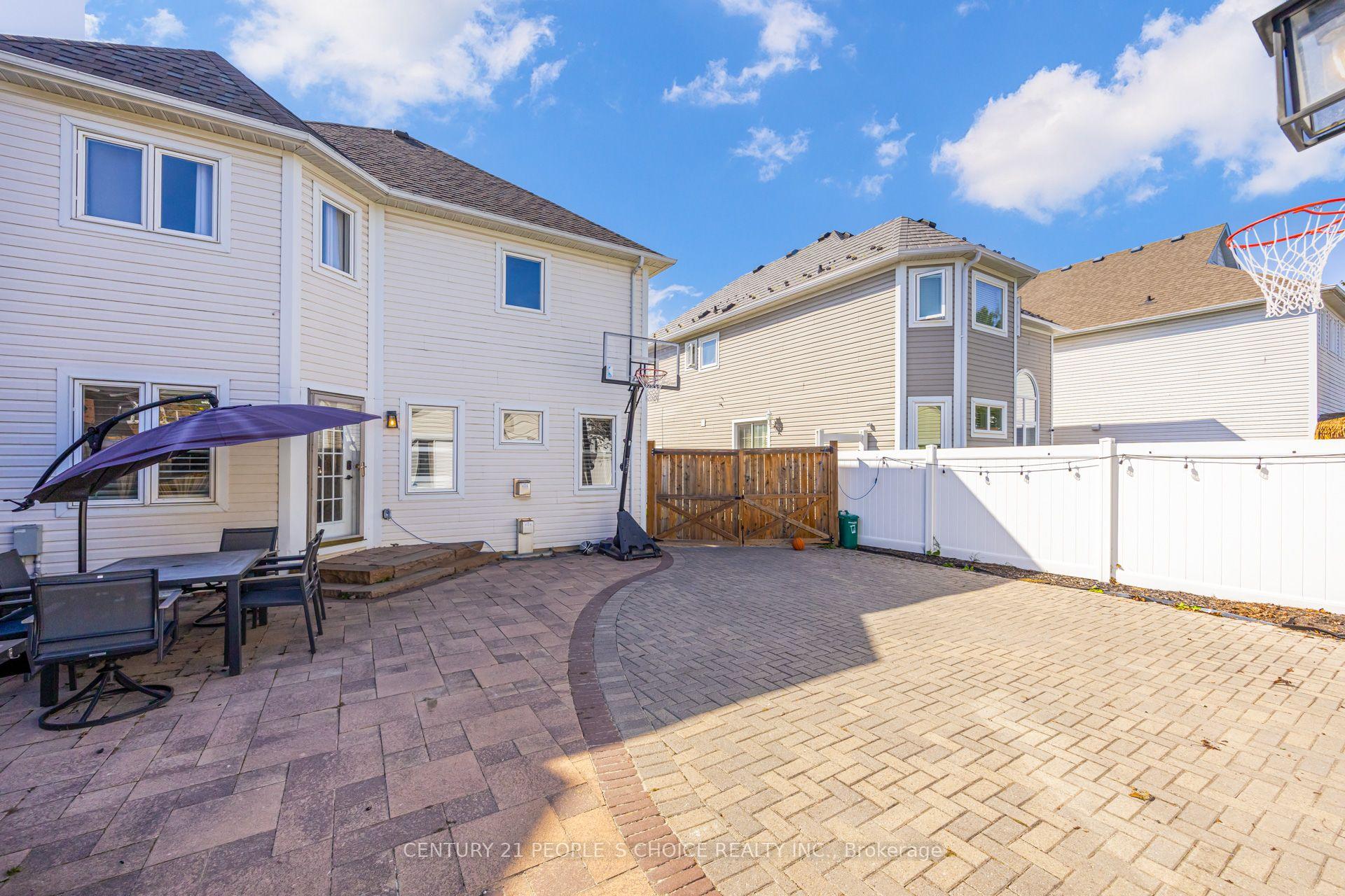 Photo 47 of 153 Watford Street, Whitby, Brooklin — HOMEH