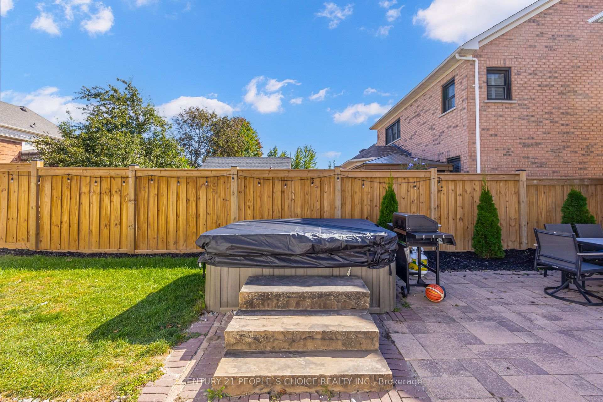 Photo 49 of 153 Watford Street, Whitby, Brooklin — HOMEH