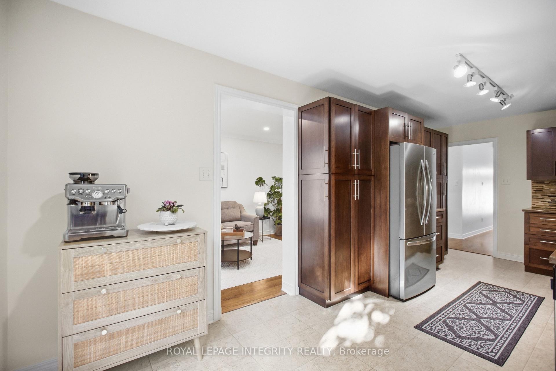 Photo 12 of 72 Redpath Drive, Ottawa, Barrhaven East — HOMEH