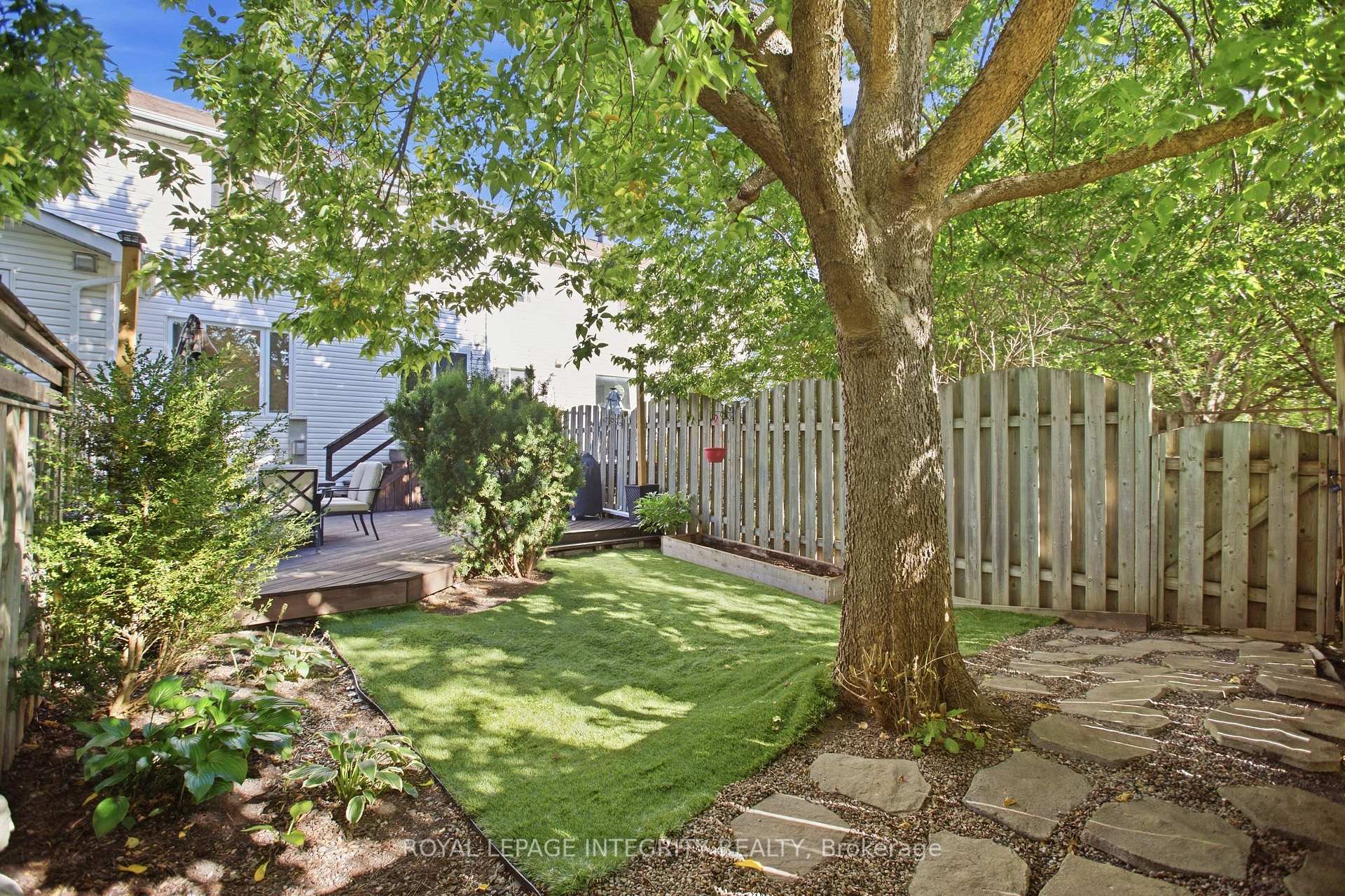 Photo 29 of 72 Redpath Drive, Ottawa, Barrhaven East — HOMEH