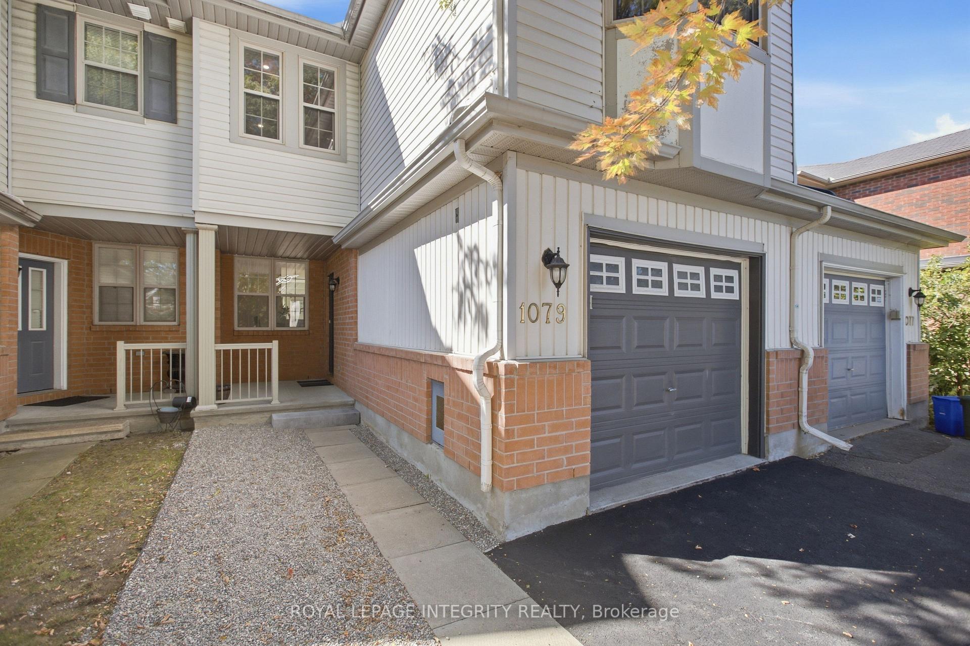 Photo 2 of 1079 Marconi Avenue, Ottawa, Kanata - Morgan's Grant/South March — HOMEH