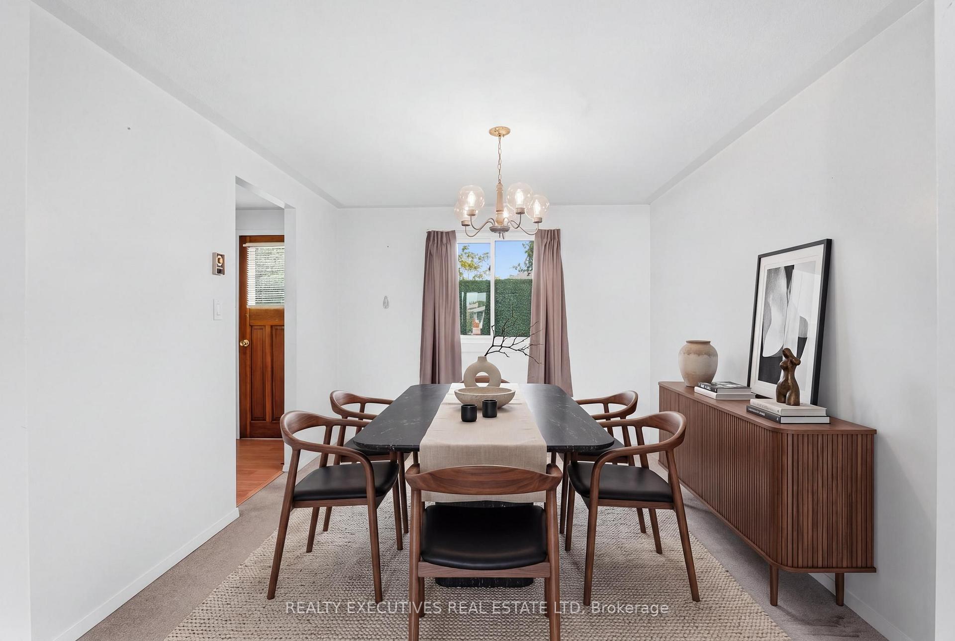 Photo 6 of 441 May Street, North Dundas, Winchester — HOMEH