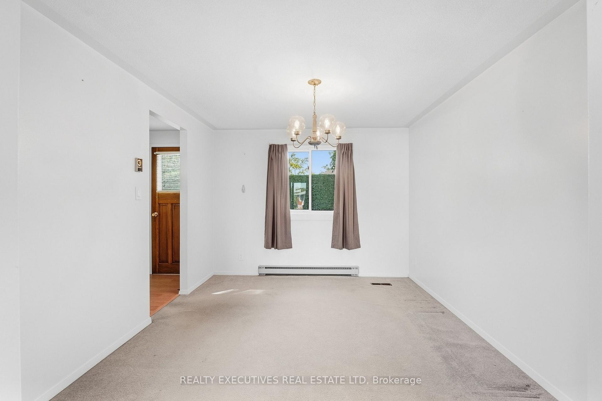 Photo 7 of 441 May Street, North Dundas, Winchester — HOMEH