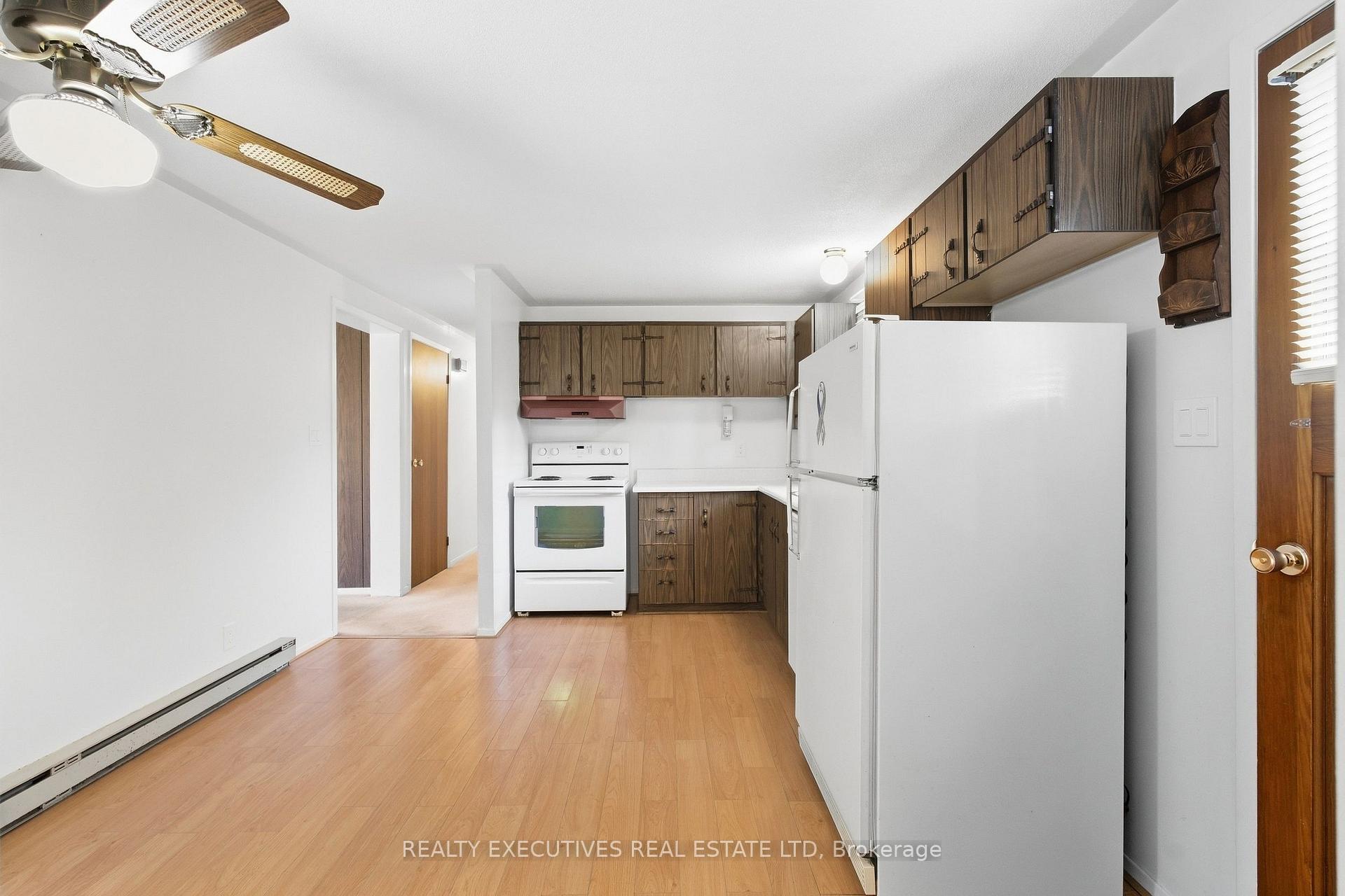 Photo 10 of 441 May Street, North Dundas, Winchester — HOMEH