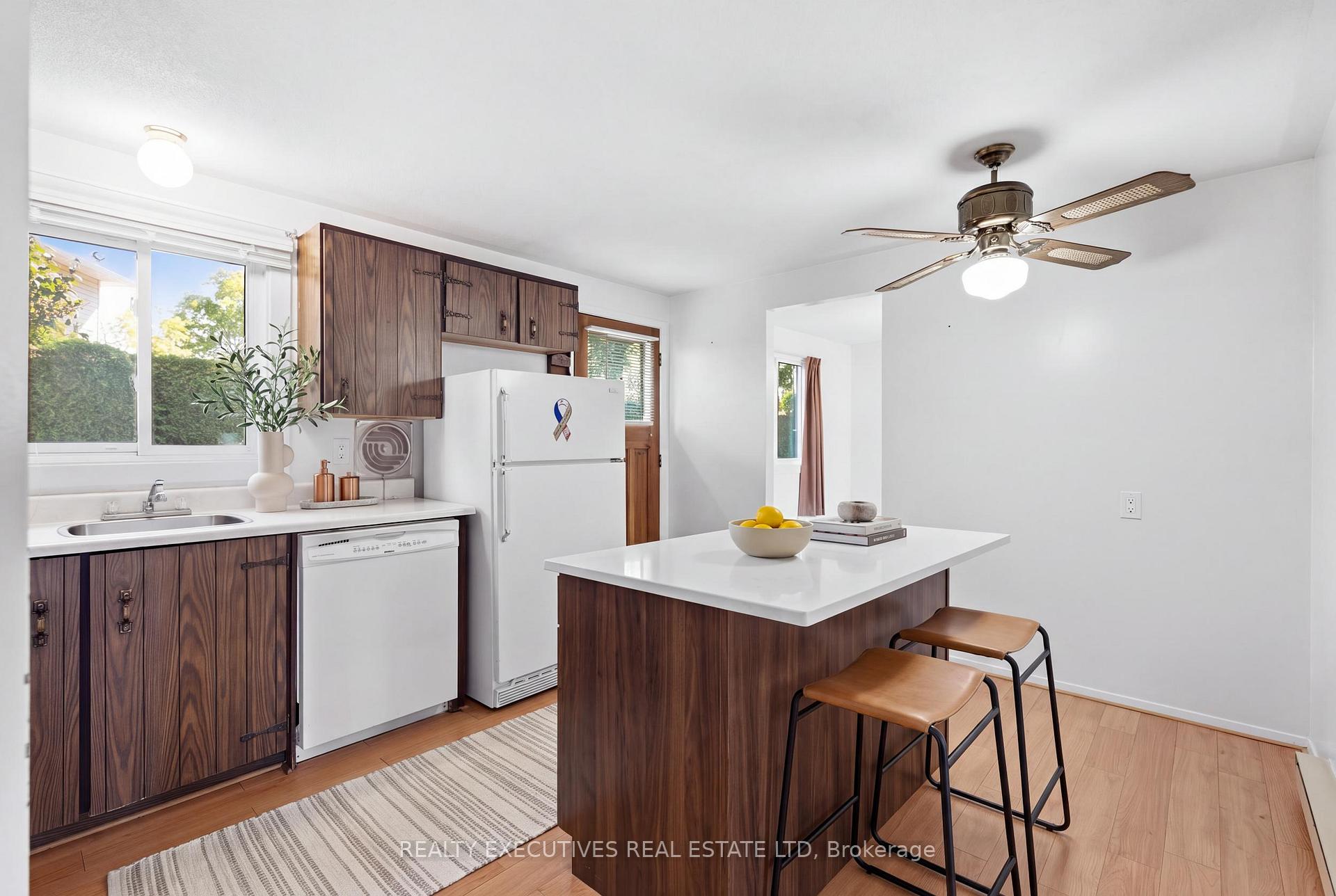 Photo 16 of 441 May Street, North Dundas, Winchester — HOMEH
