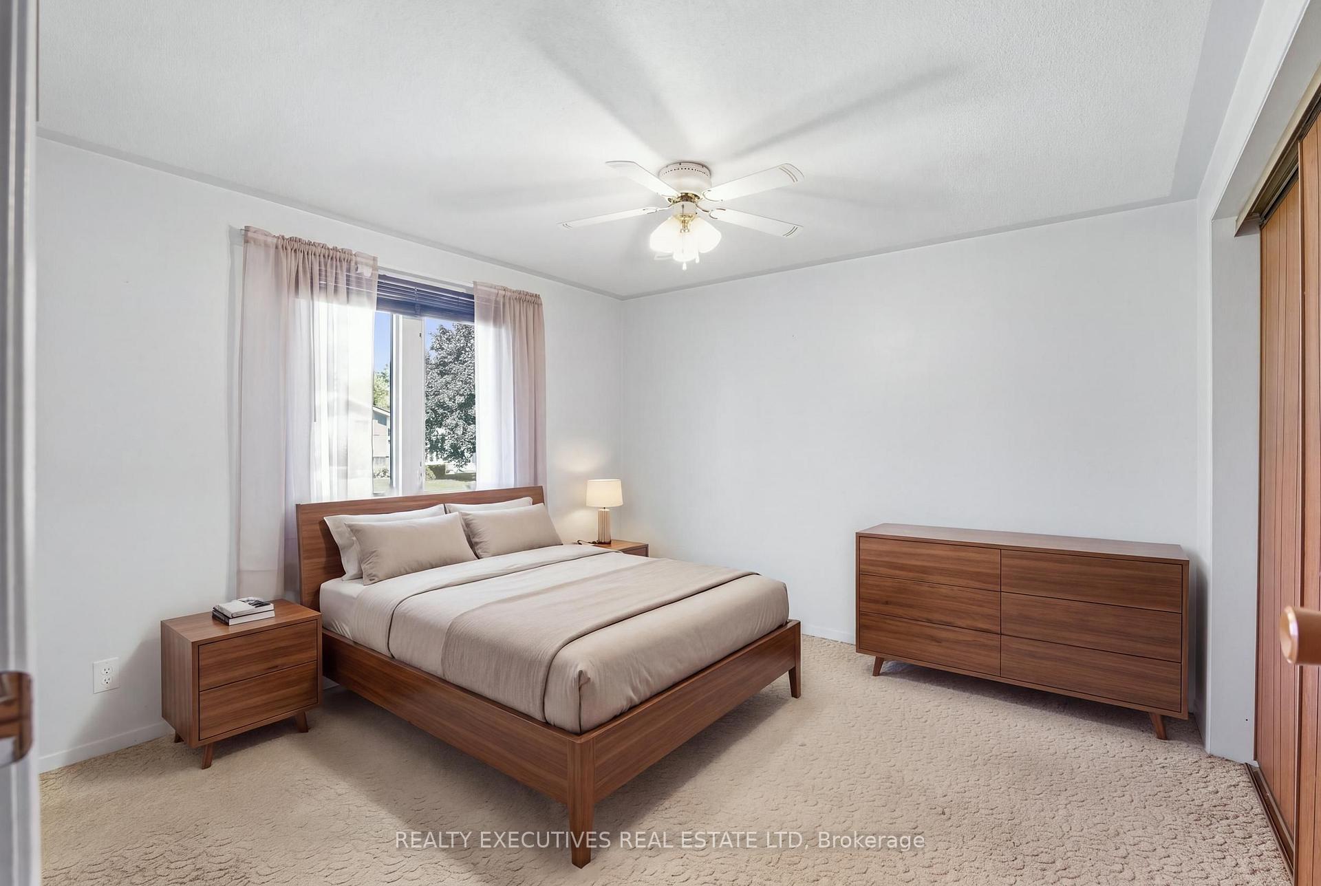 Photo 17 of 441 May Street, North Dundas, Winchester — HOMEH