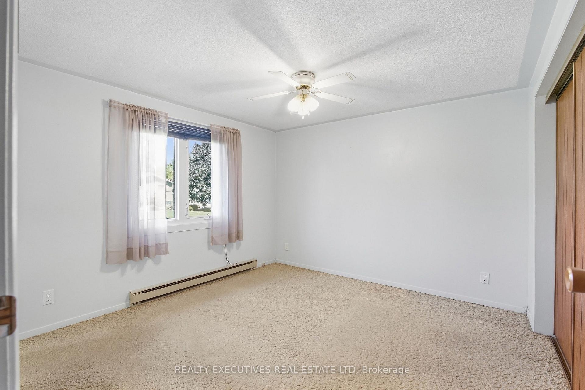 Photo 18 of 441 May Street, North Dundas, Winchester — HOMEH