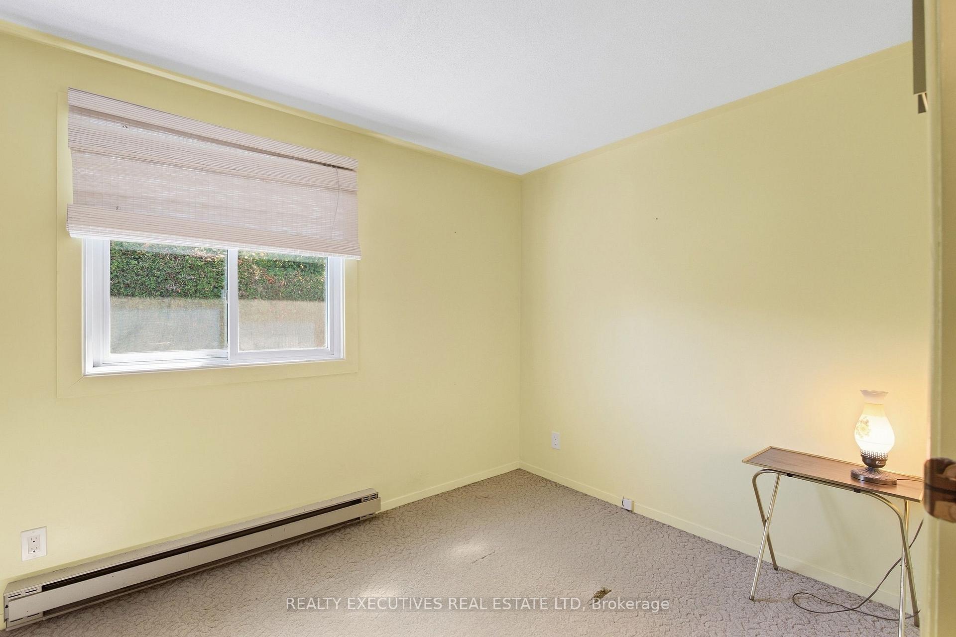 Photo 28 of 441 May Street, North Dundas, Winchester — HOMEH