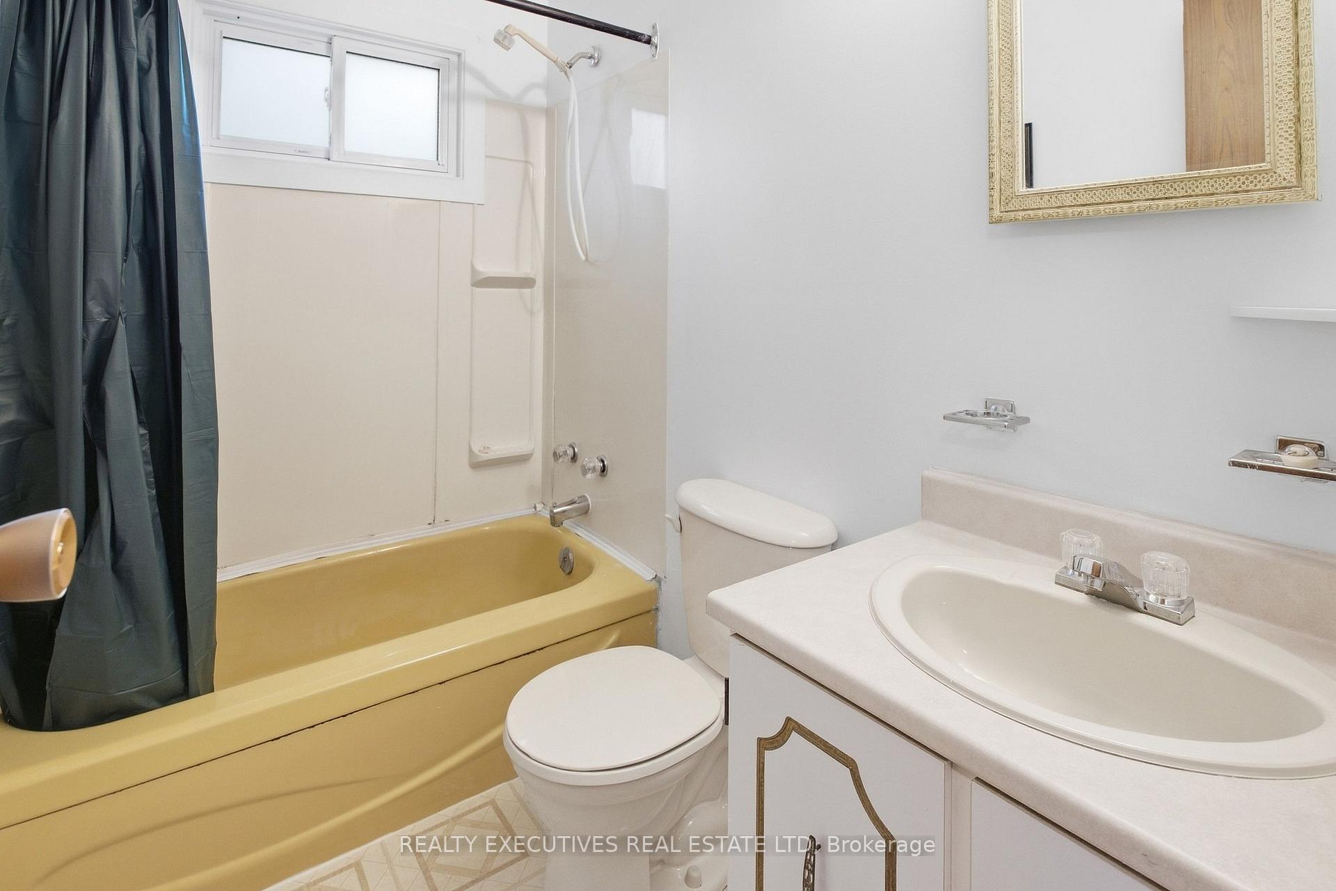 Photo 31 of 441 May Street, North Dundas, Winchester — HOMEH